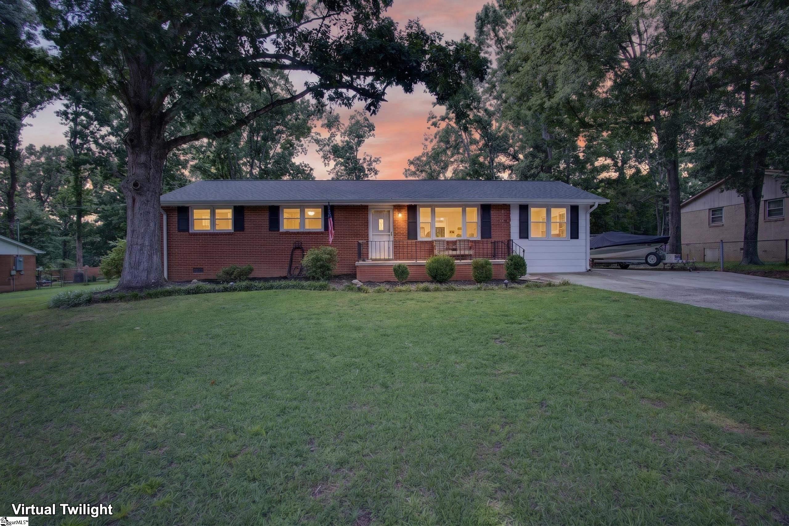 200 Creighton Drive — photo