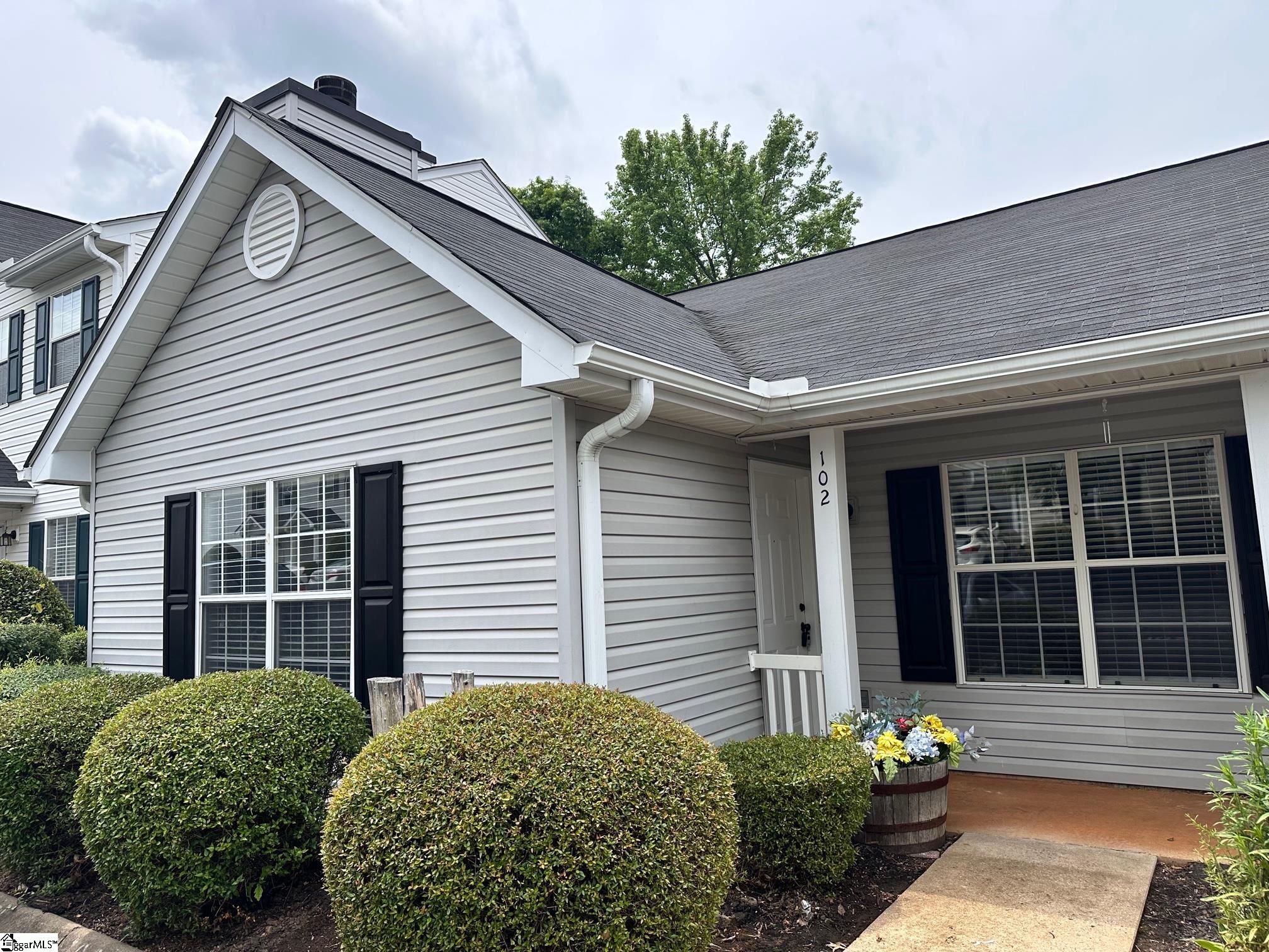 102 Hammett Grove Lane — photo