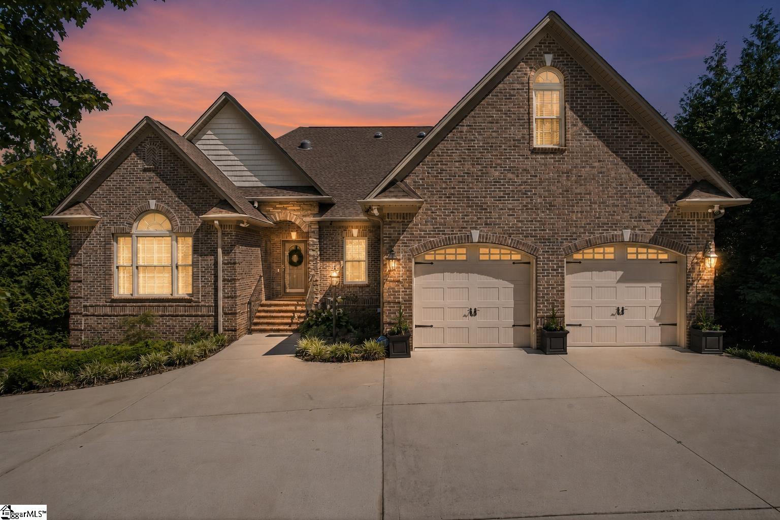 132 Neal Pointe Drive — photo