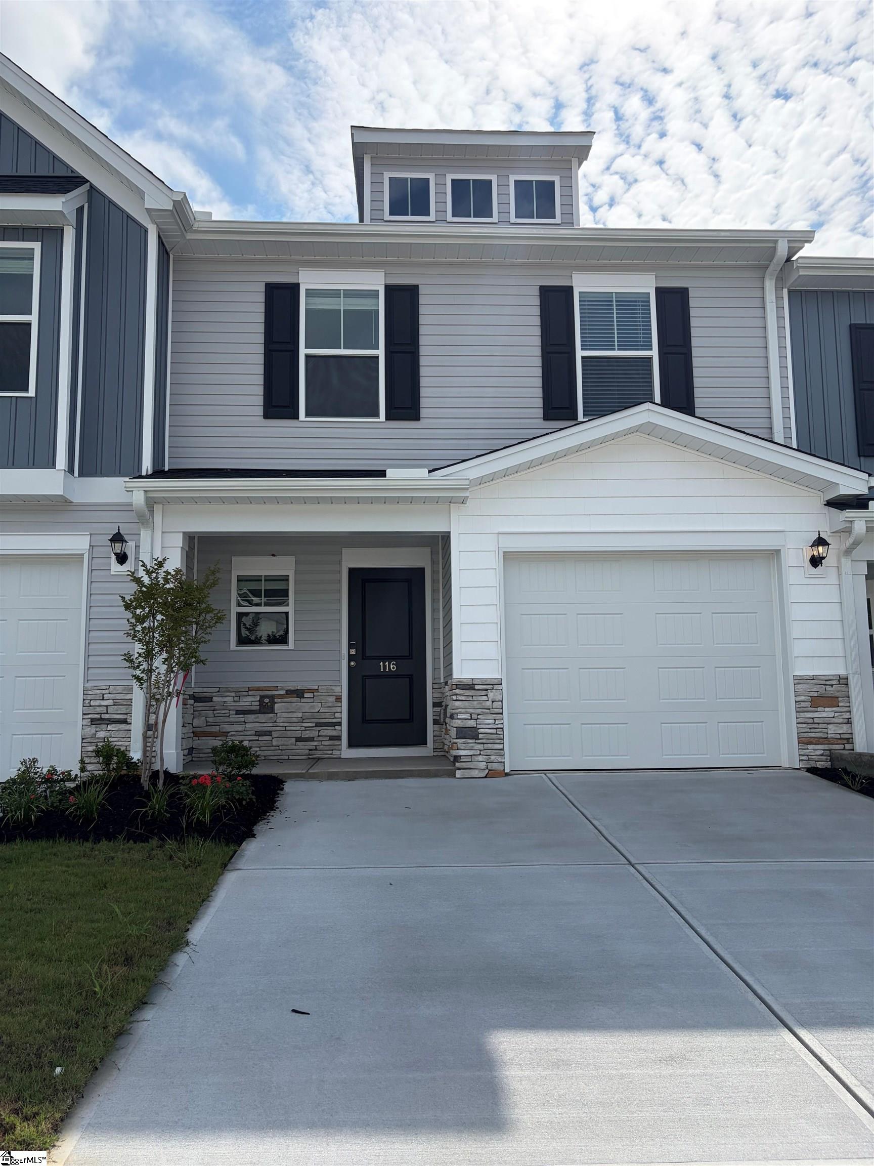 116 Stonyway Lane — photo