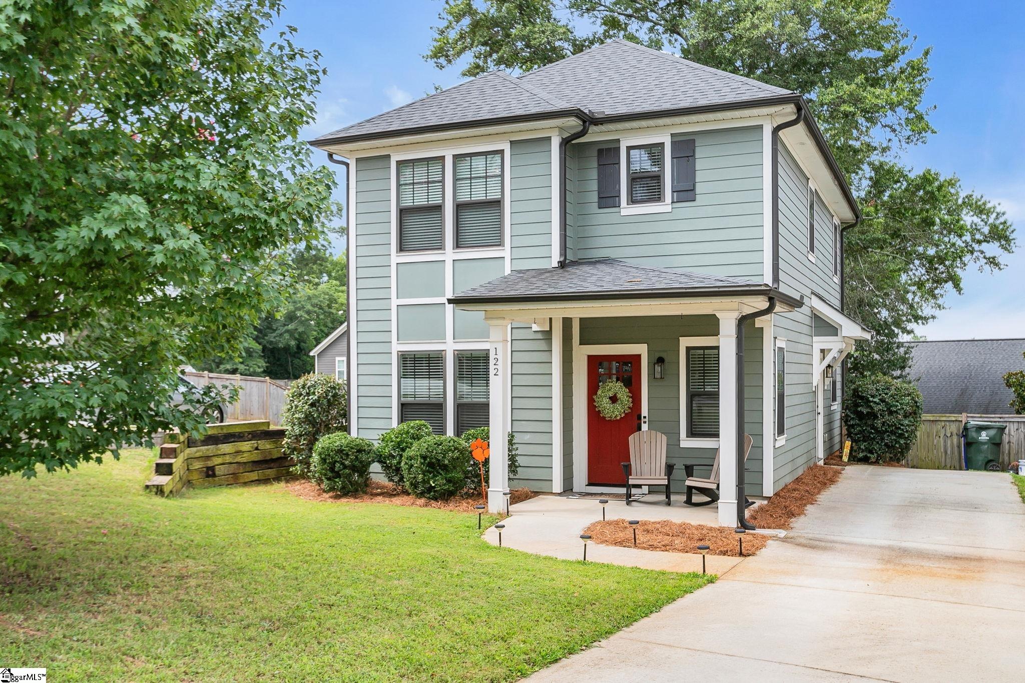 122 Oakland Drive — photo