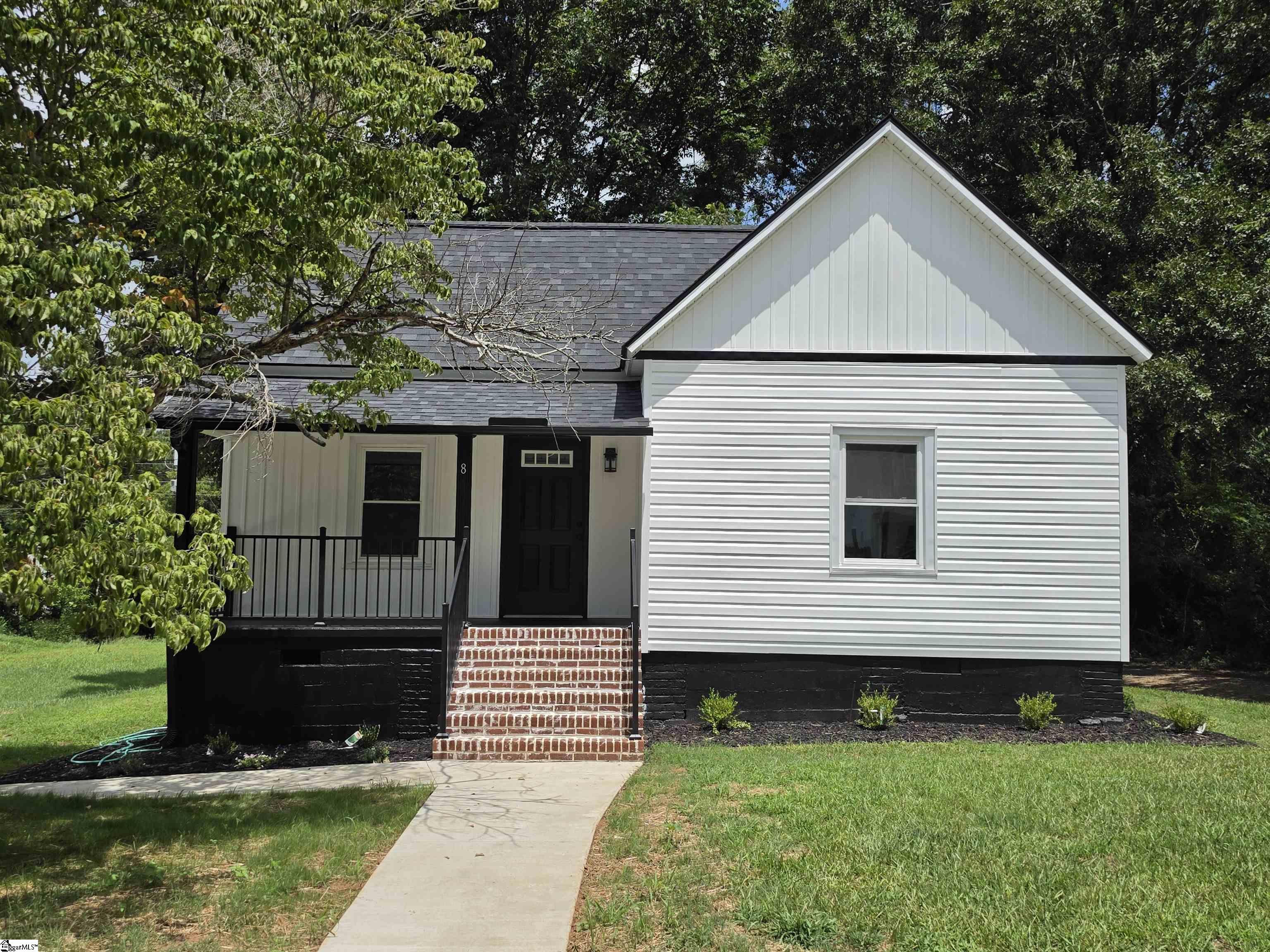 8 W First Street — photo