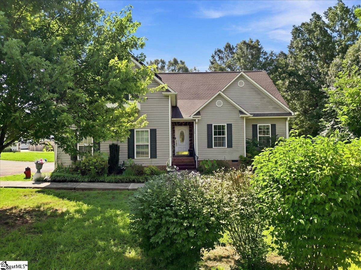 185 Williams Drive — photo
