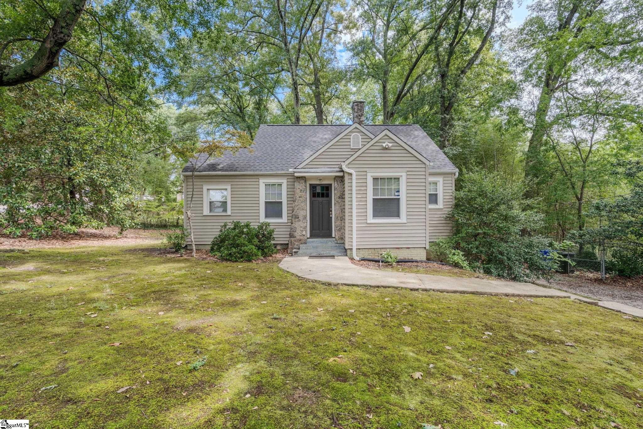 301 Brookwood Drive — photo