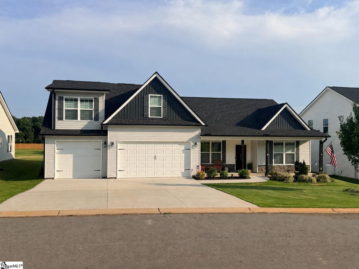 203 Legacy Lane — photo