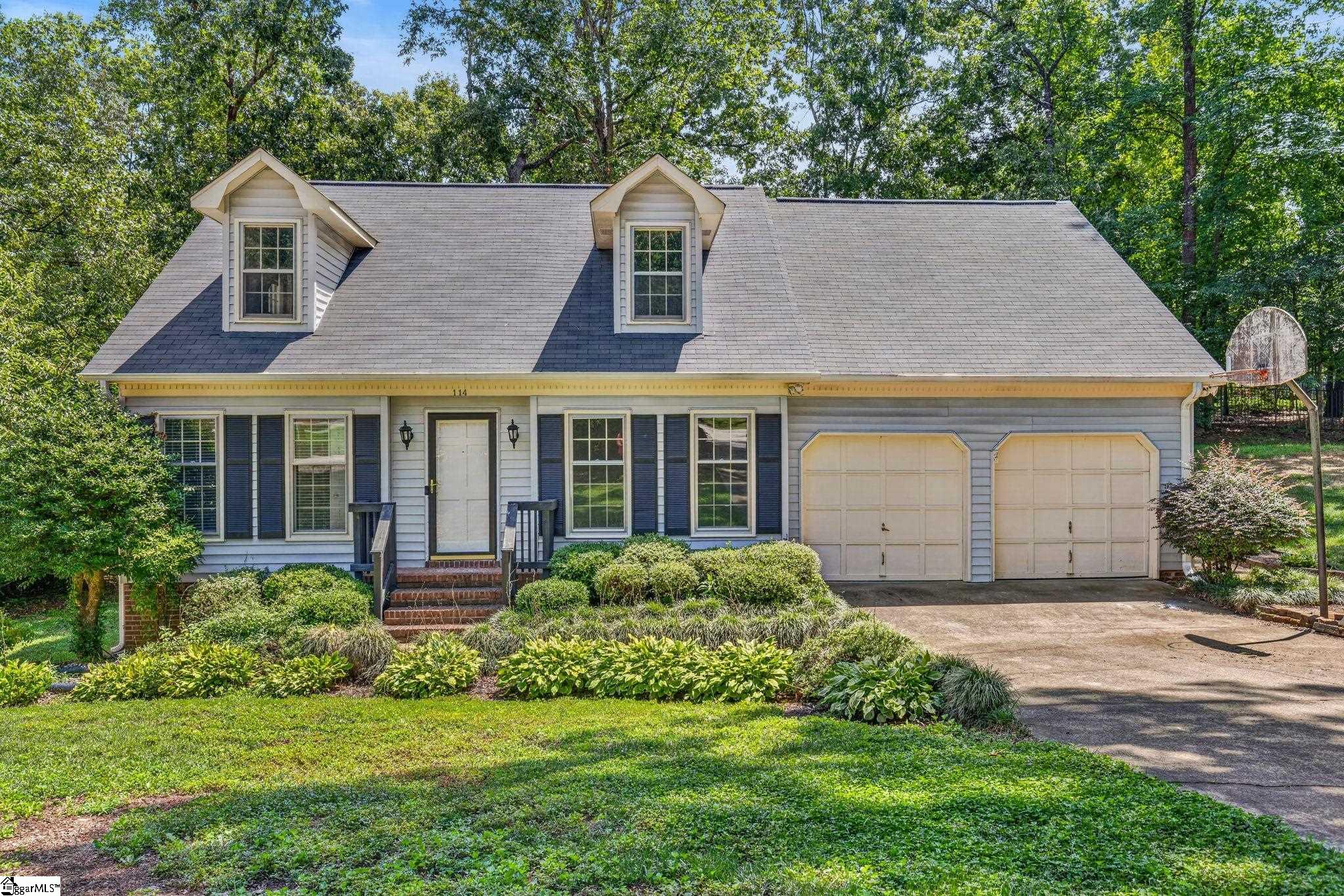 114 Saddle Tree Court — photo