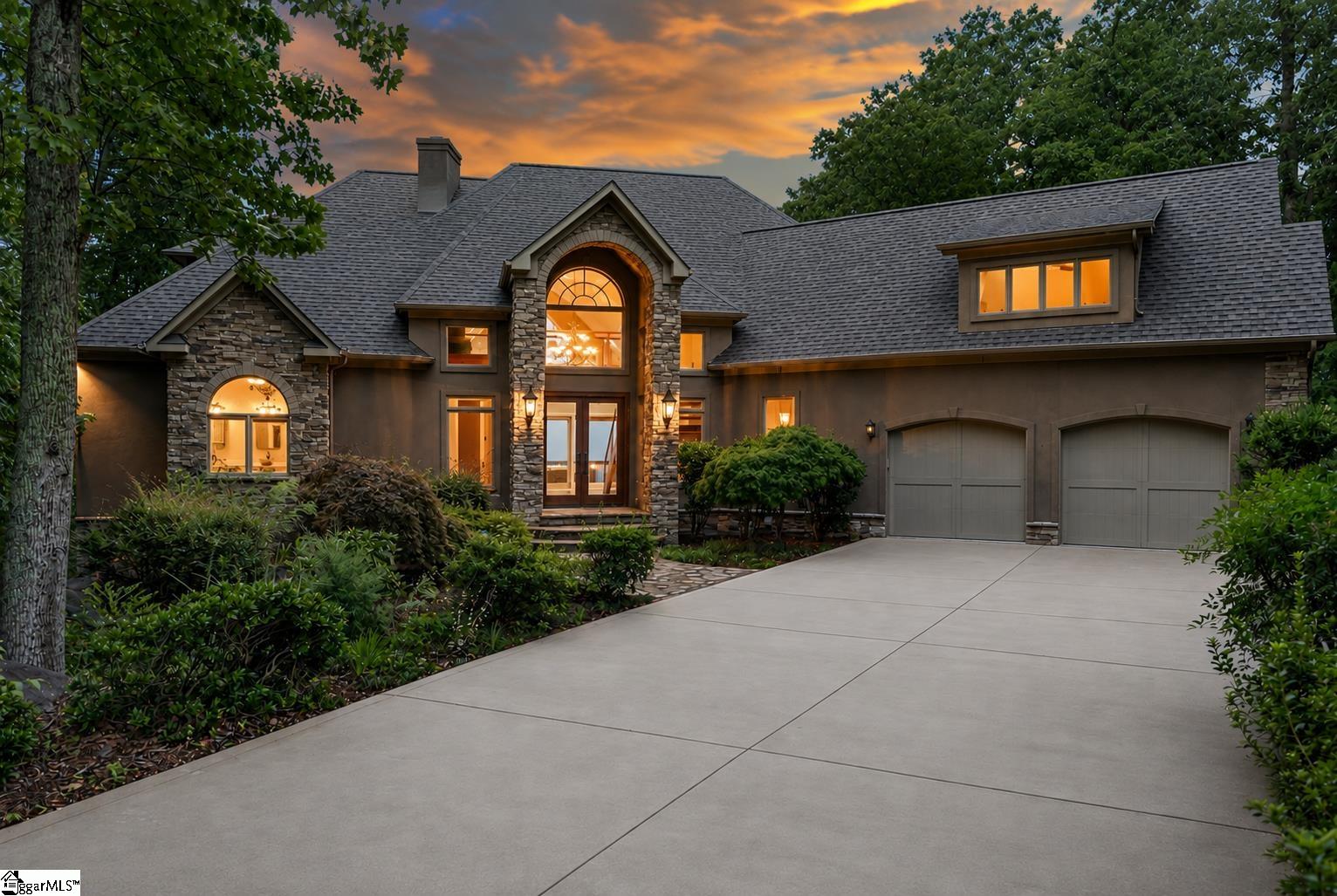 114 High Rock Ridge Drive — photo