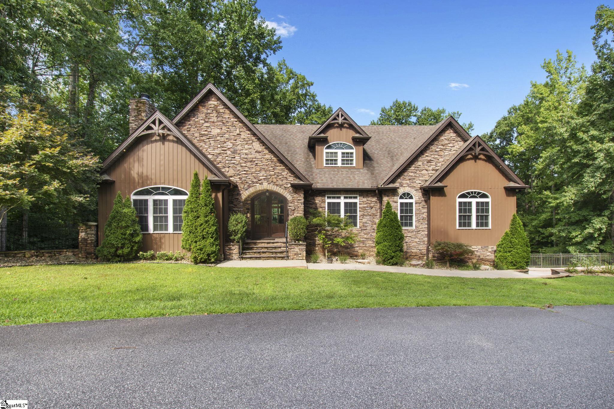 129 Overbrook Circle — photo