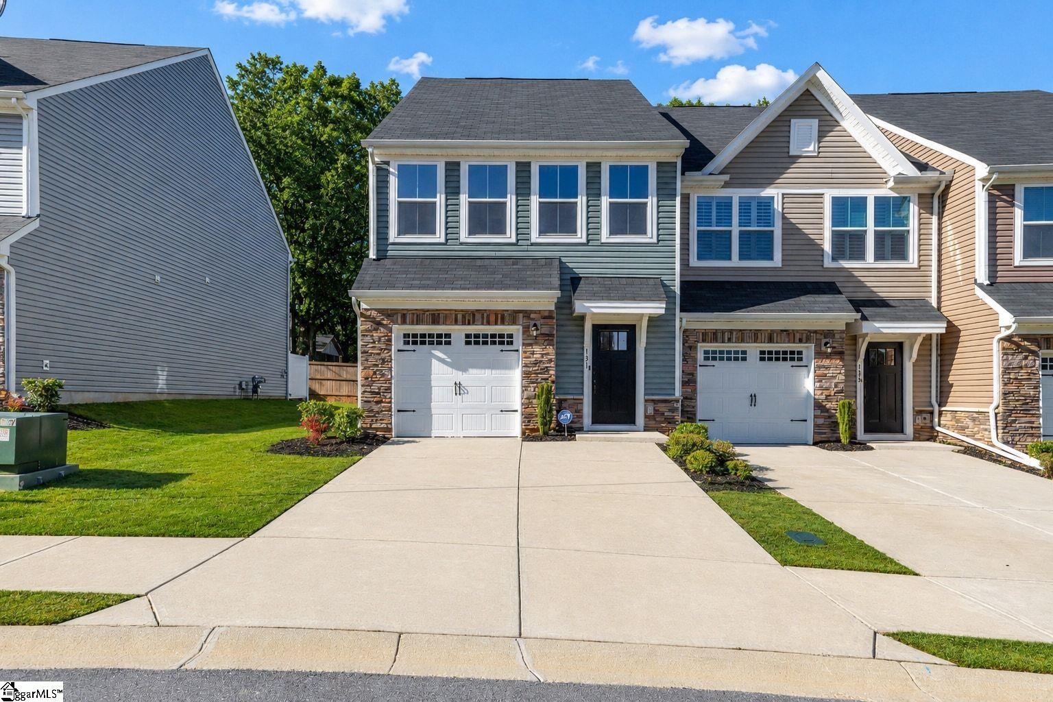 131 Marthawood Lane — photo