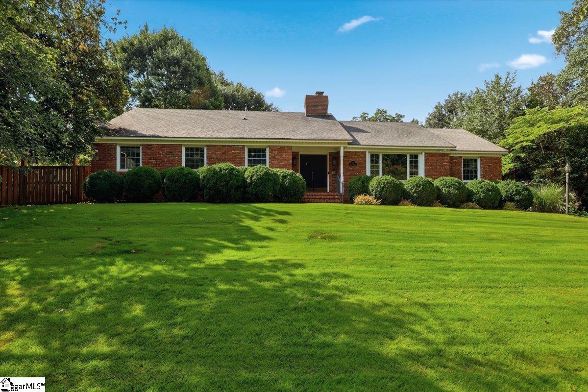 306 Beechwood Drive — photo