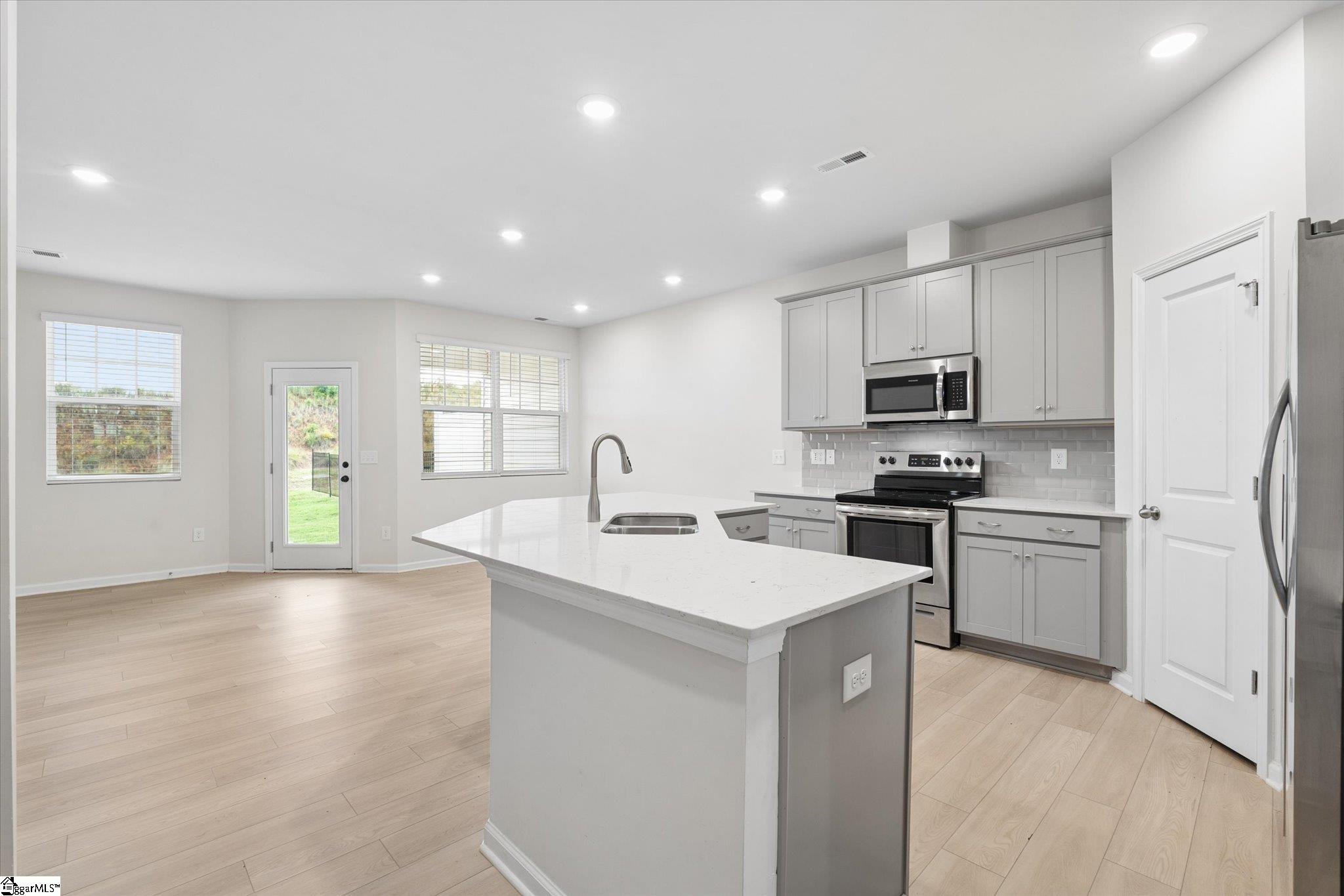 294 E Compass Way, Easley, SC 29640 — photo 3
