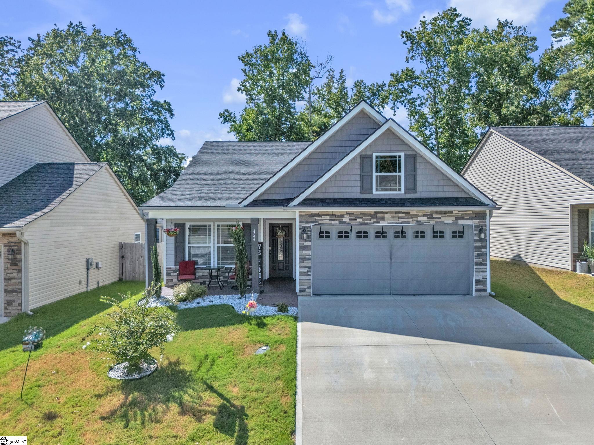 424 Timberwood Drive — photo