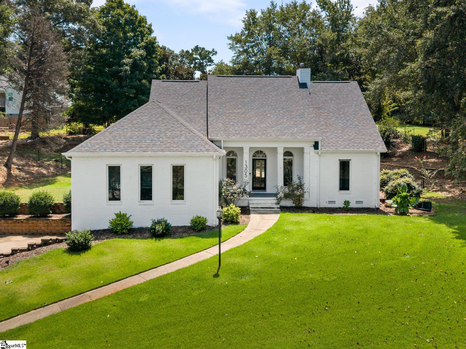 1305 Hunters Trail — photo