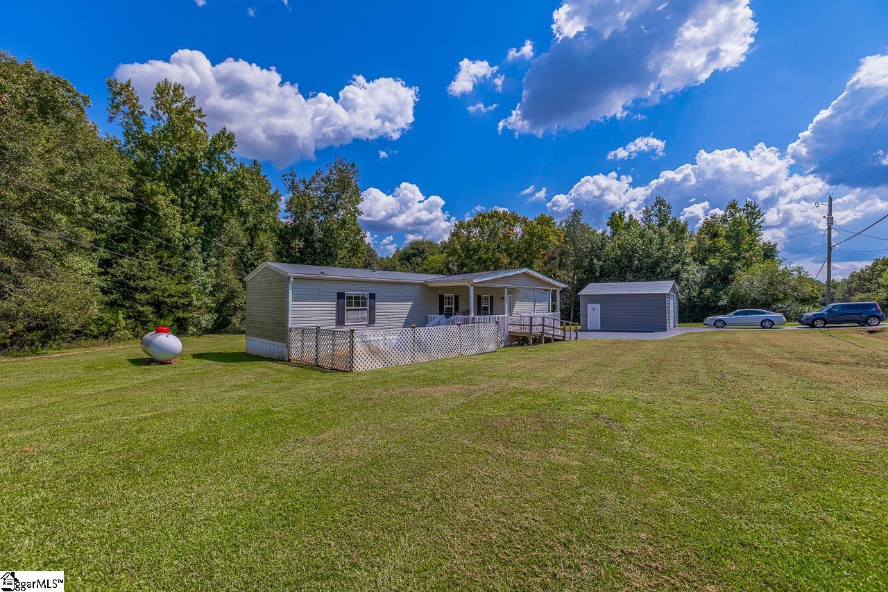 438 Lockhart Lane — photo