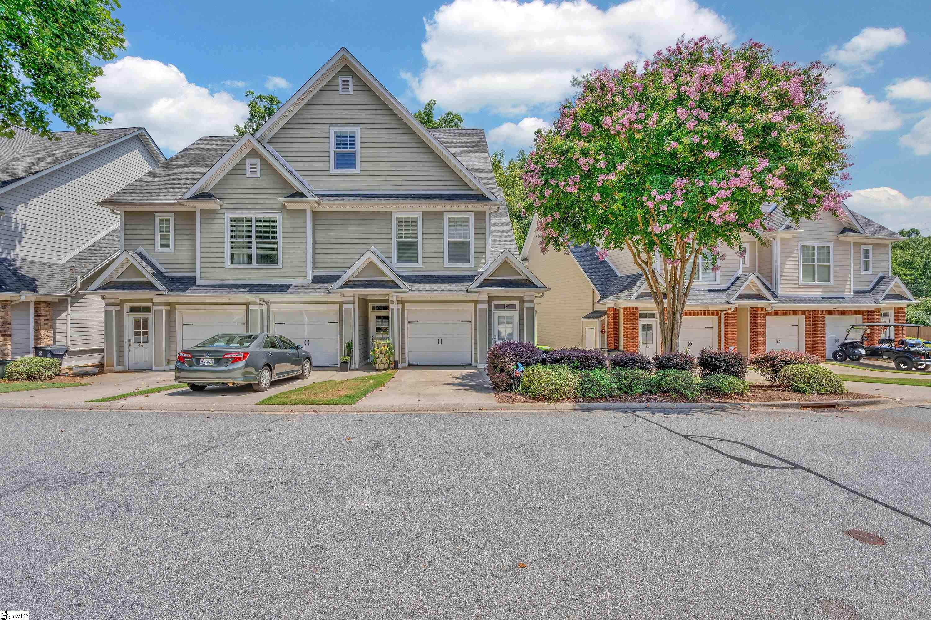 4 Edge Court Unit C — photo
