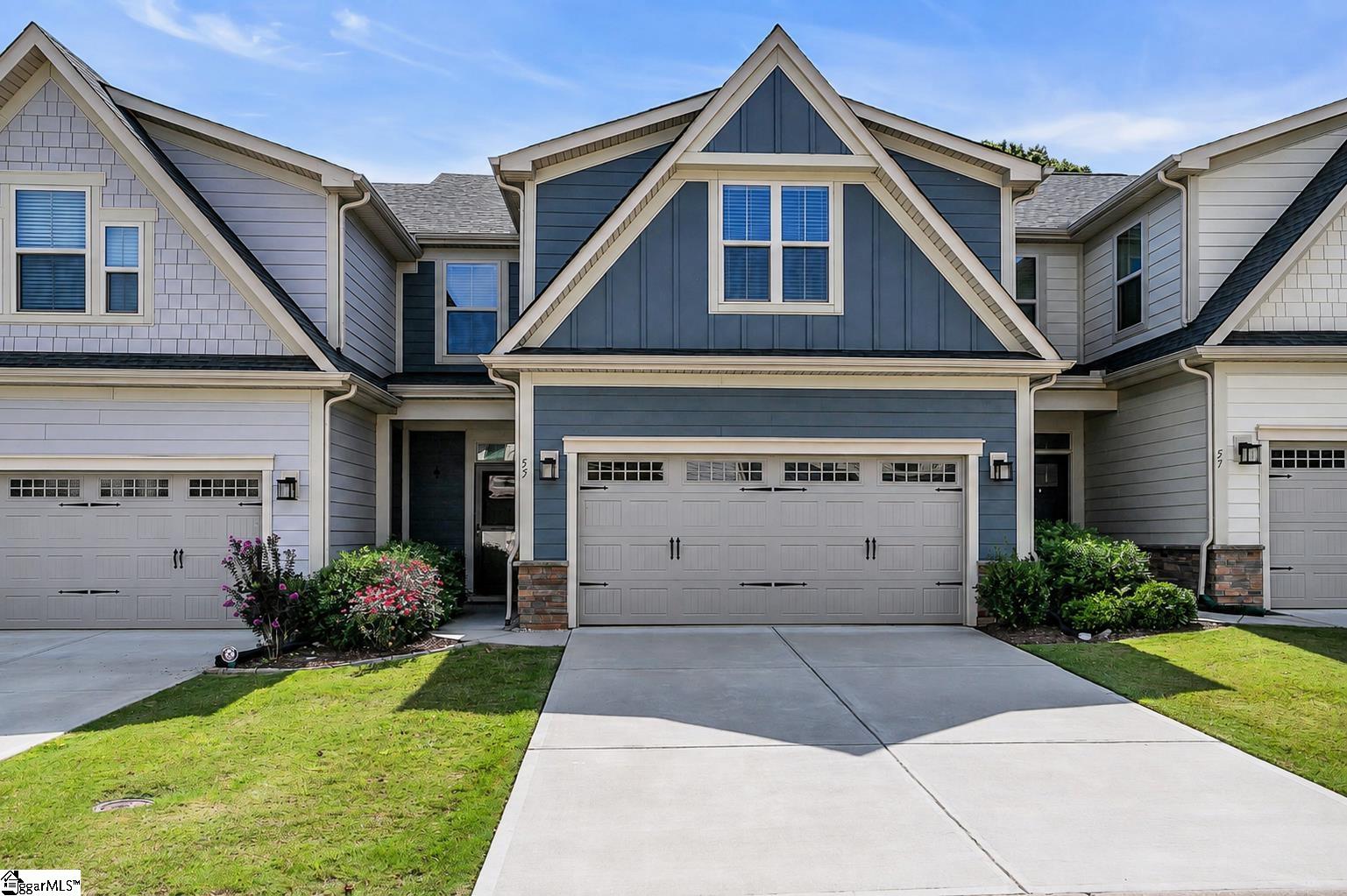 55 Moss Hollow Way — photo