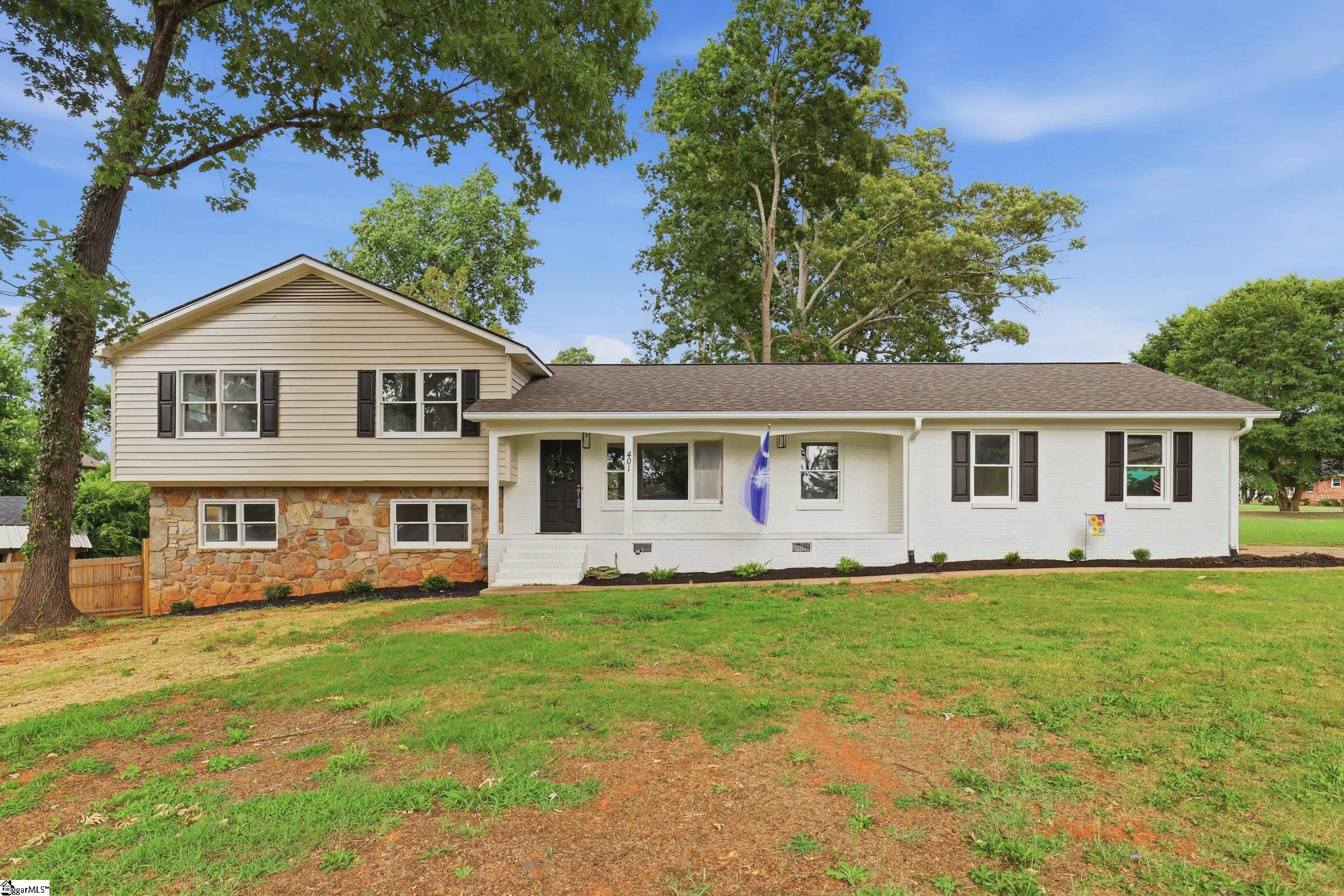 401 Clarendon Drive — photo