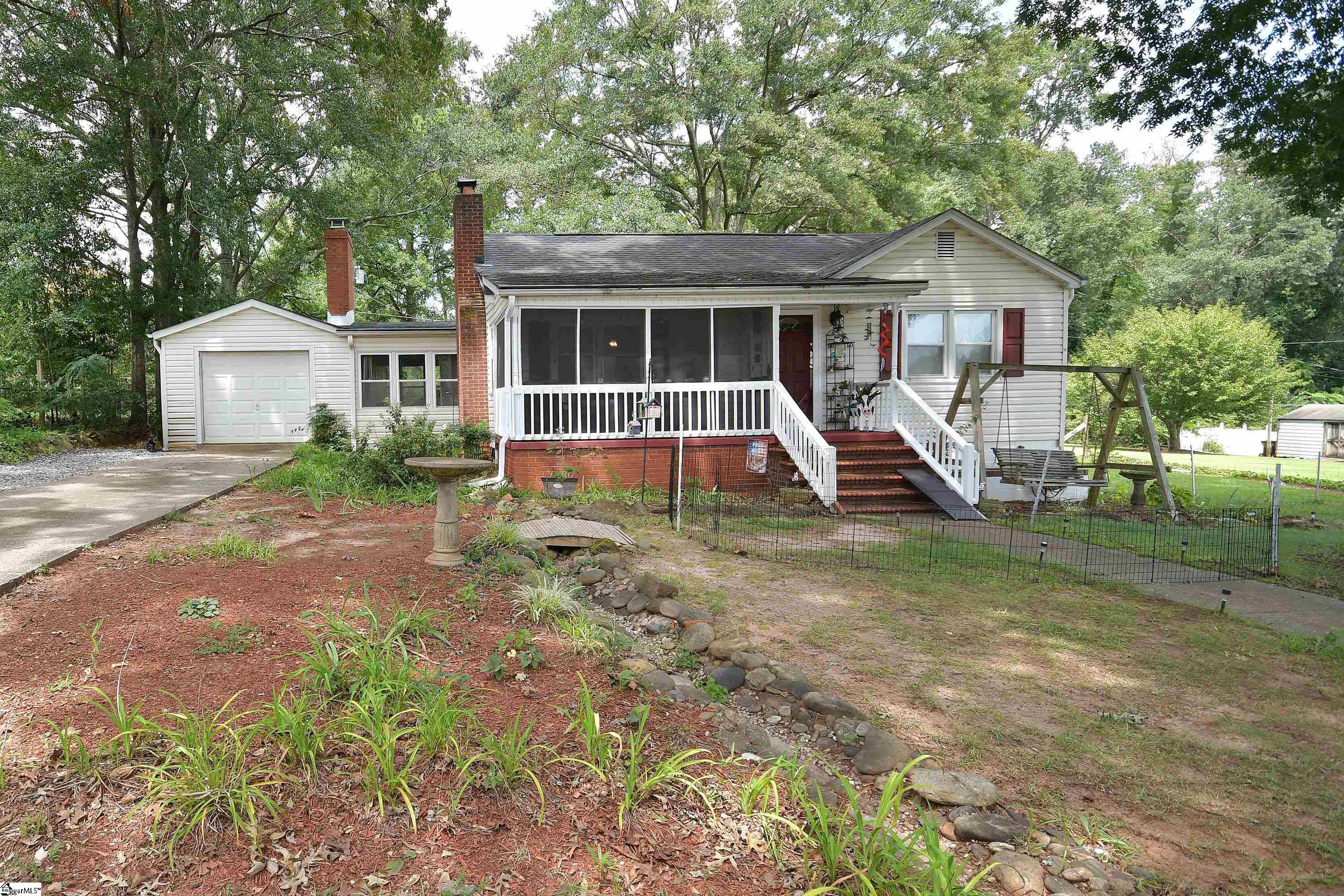 1 Valley Drive — photo
