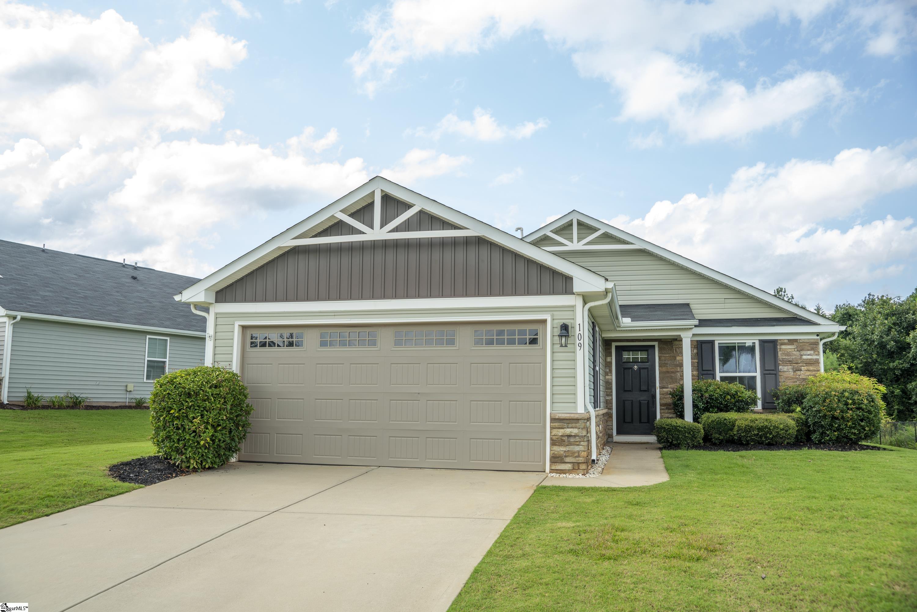 109 Fairmeadow Way — photo