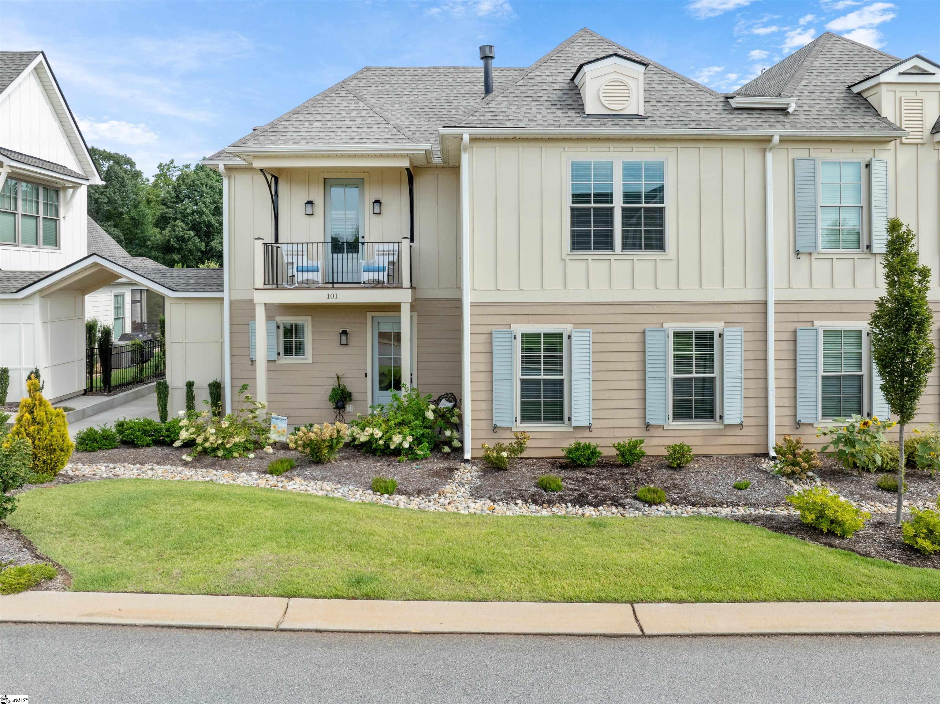 101 Sargent Drive — photo