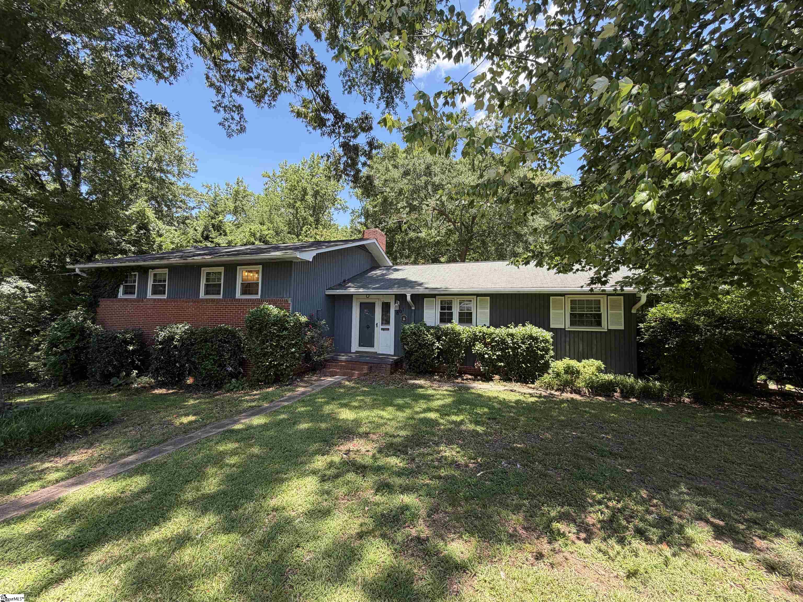 801 Magness Drive — photo