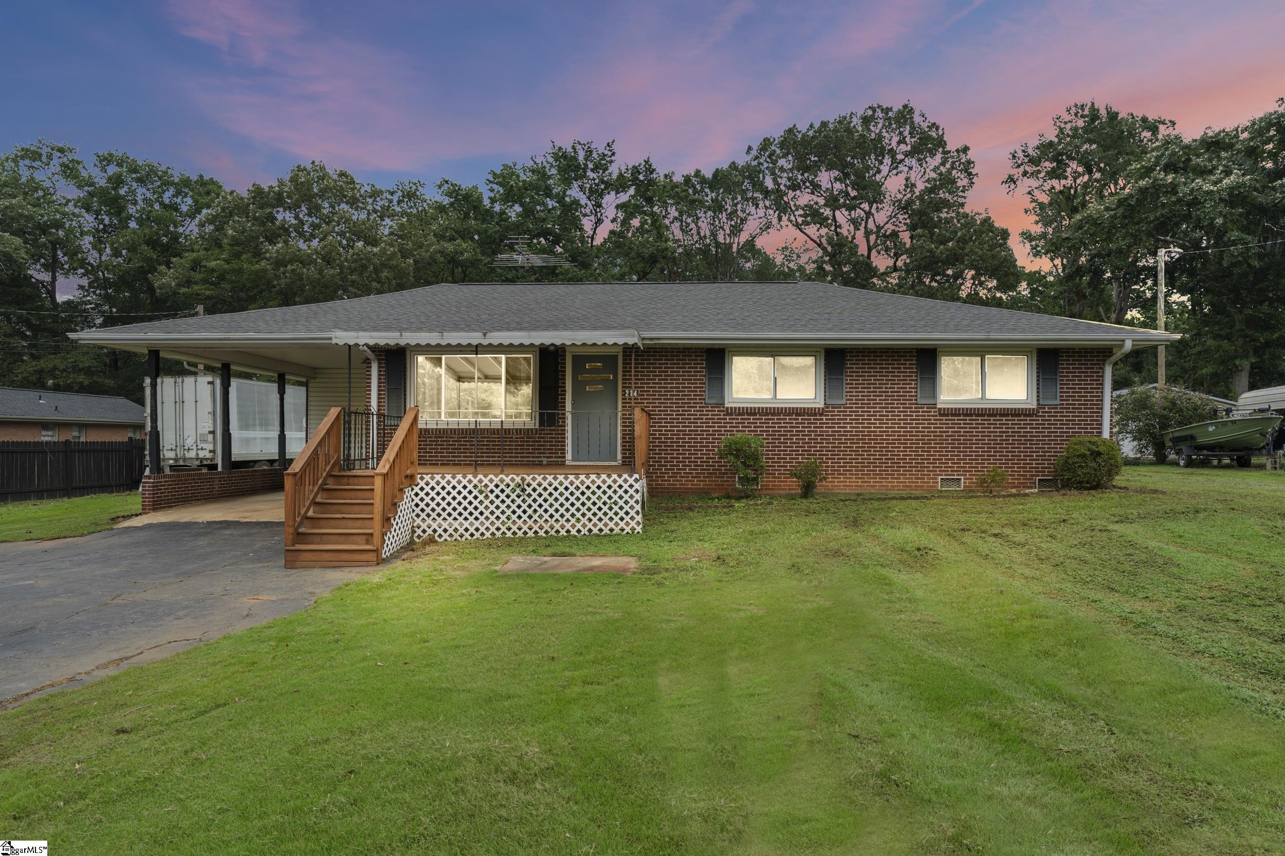 214 Crawford Circle — photo