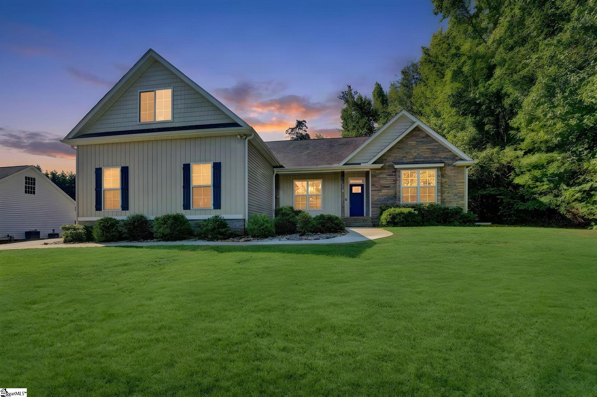 118 Upper Lake Drive — photo