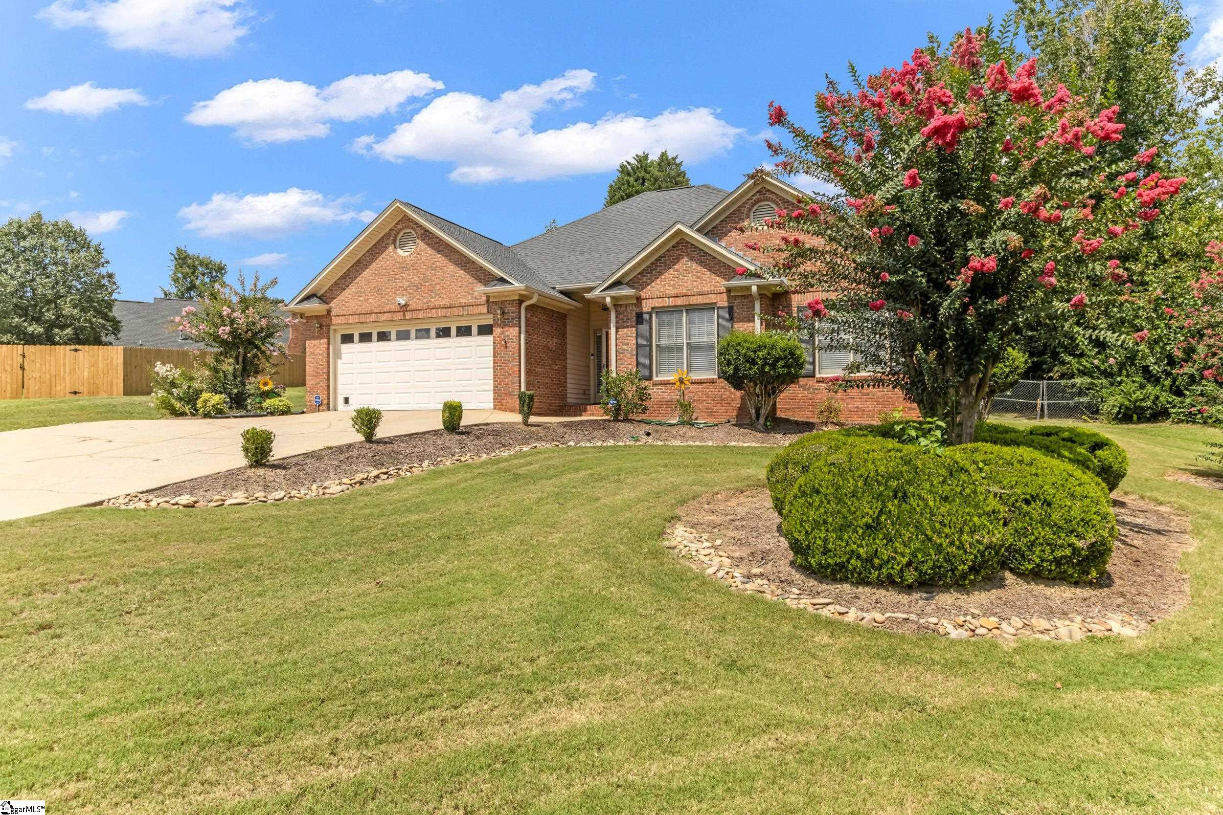 229 Georgetown Court — photo