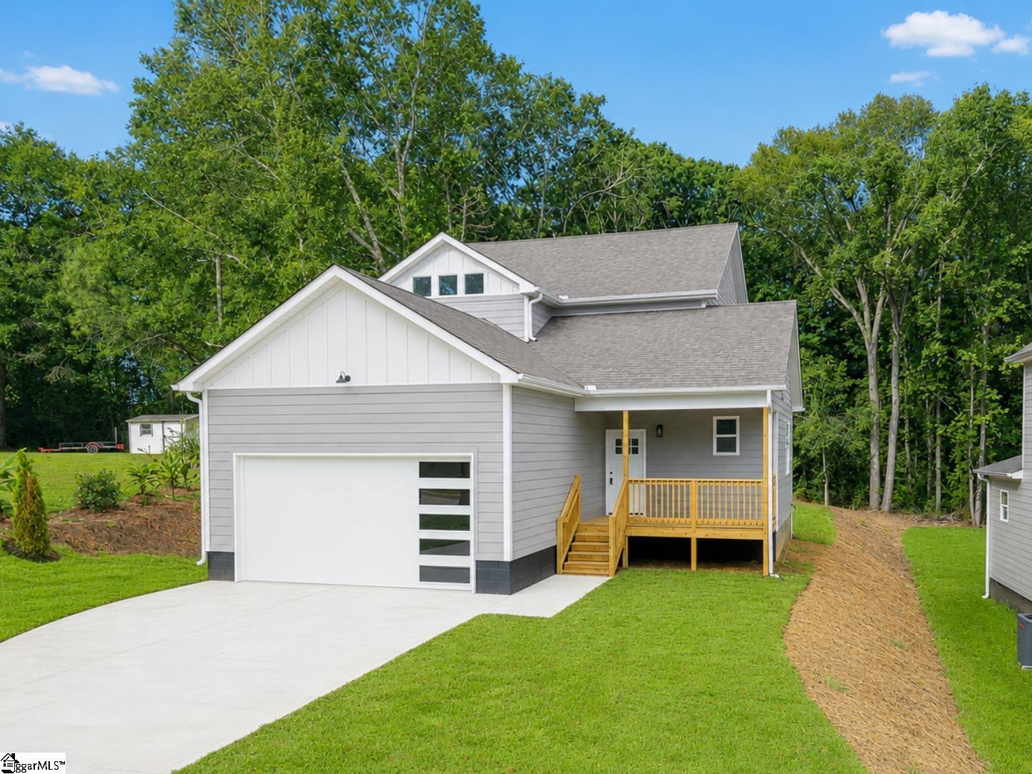 113 Hillcrest Circle — photo