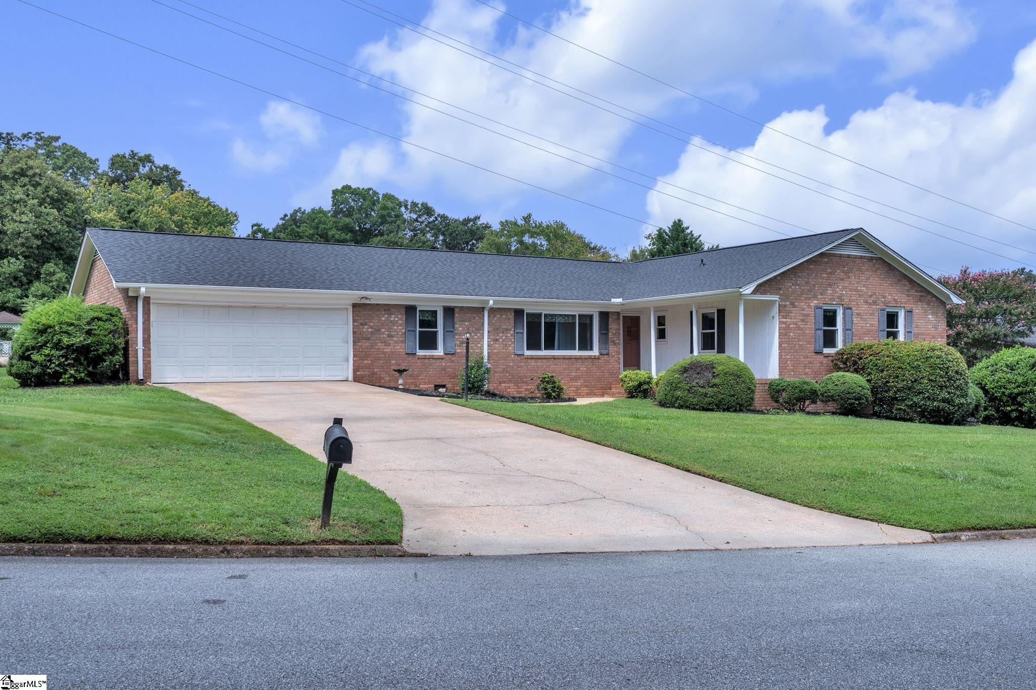 207 Donington Drive — photo