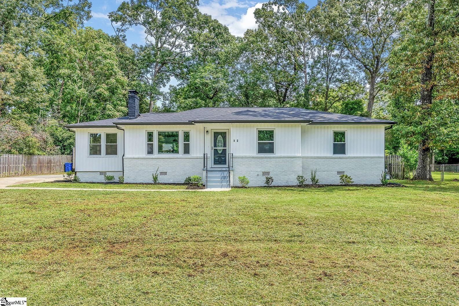 12 Brewster Drive — photo