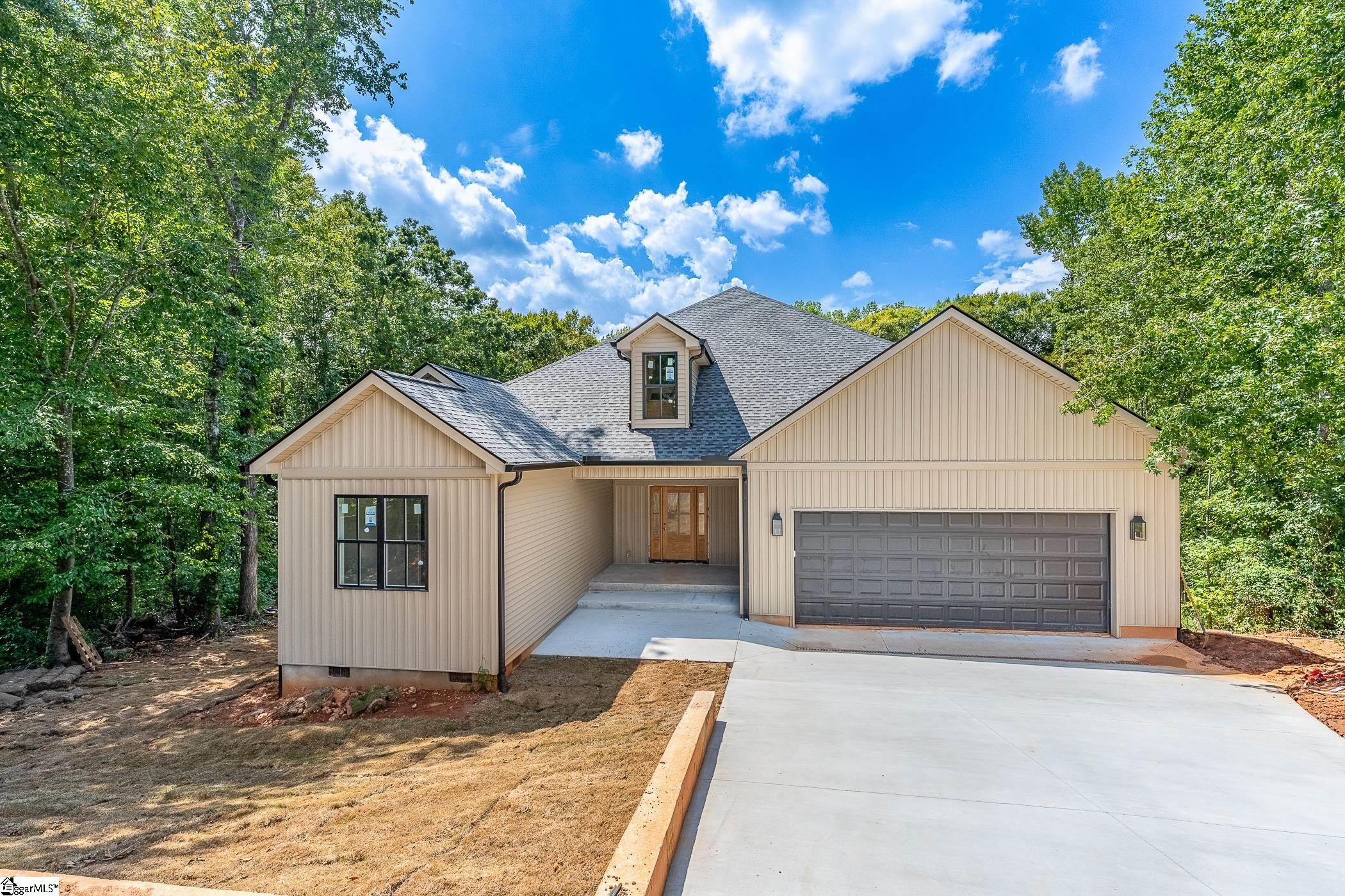 221 Saddle Creek Court — photo