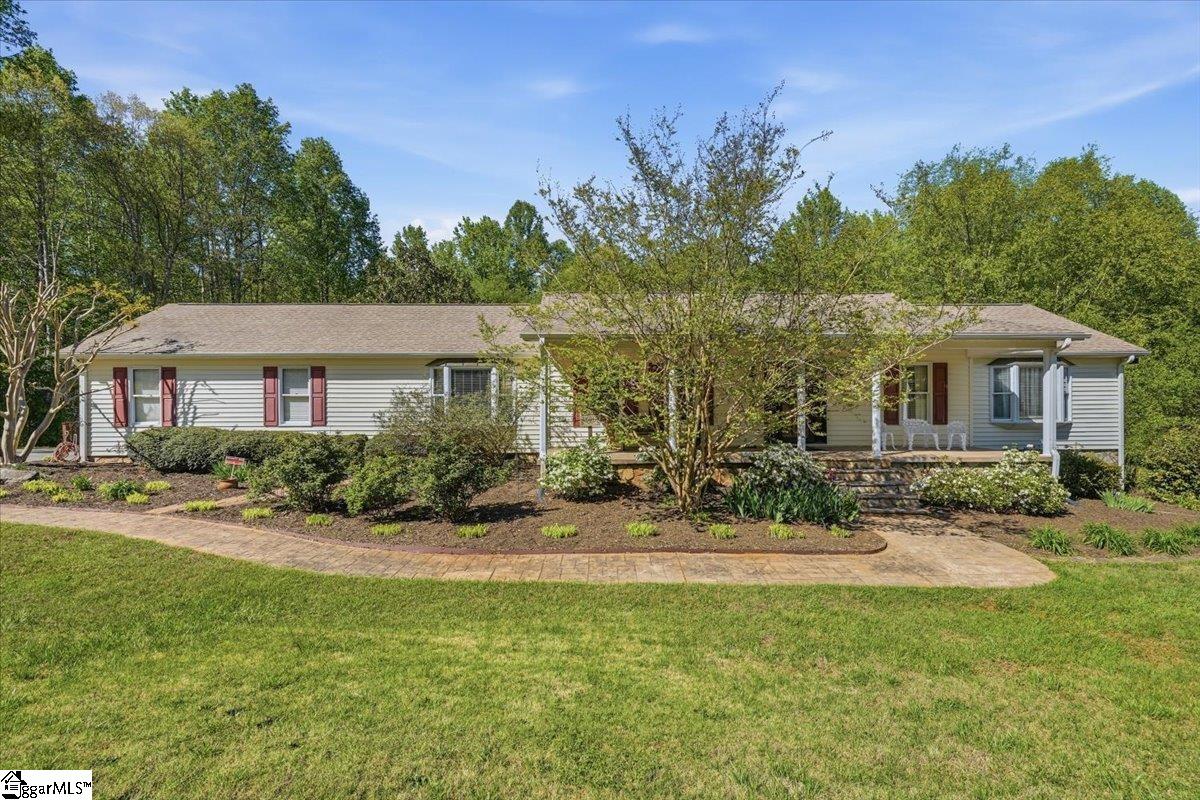 310 Holly Springs Road — photo