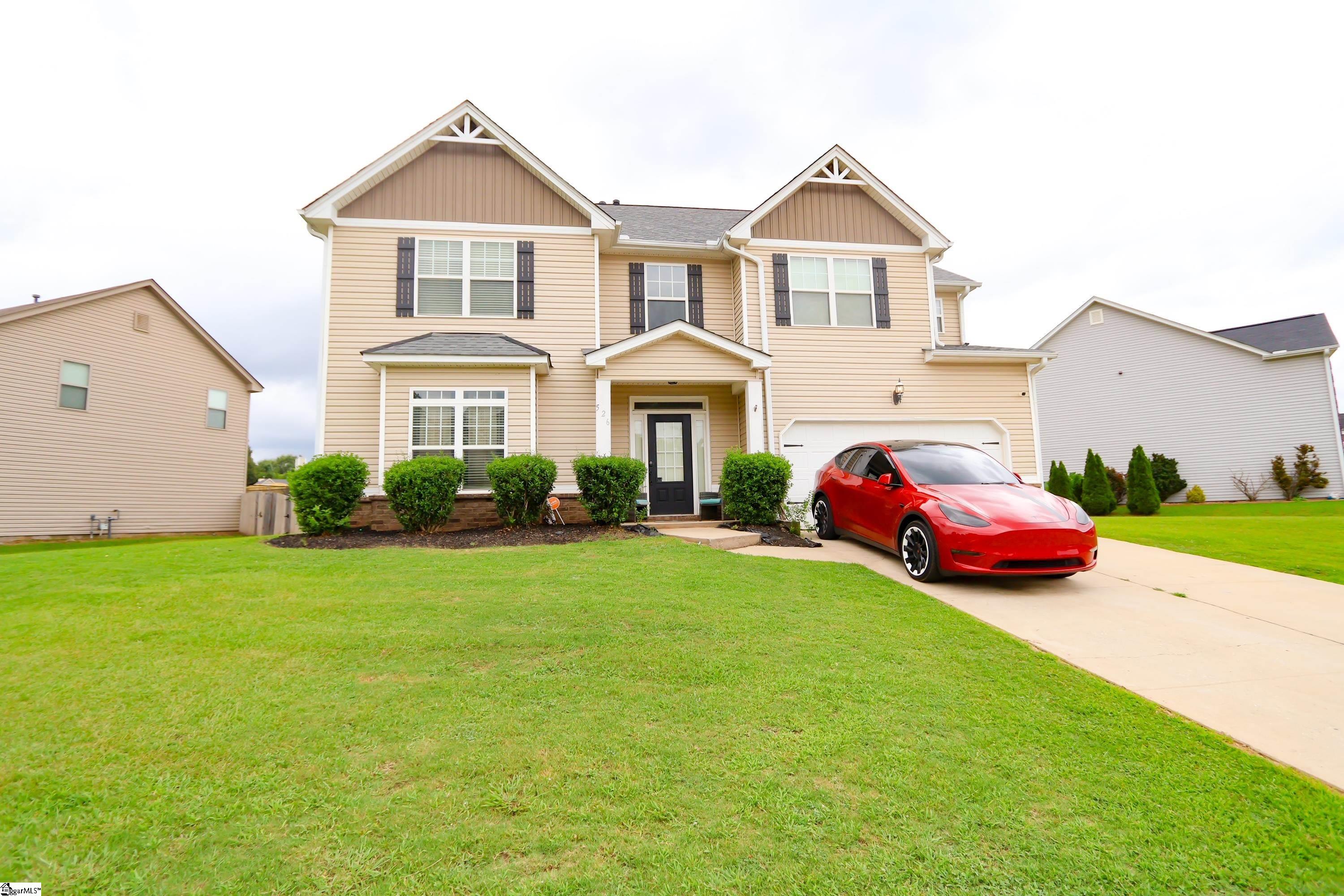 526 W Holloway Drive — photo