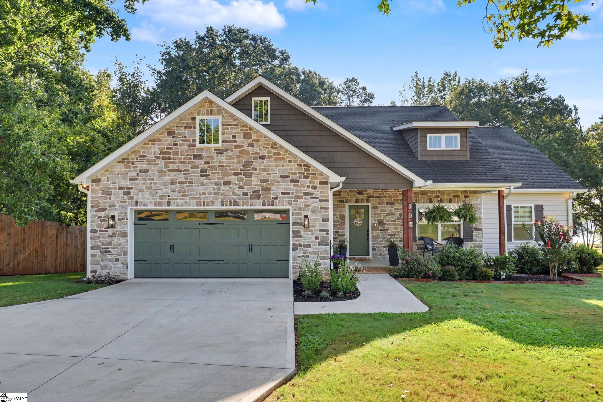 701 Coneross Creek Road — photo