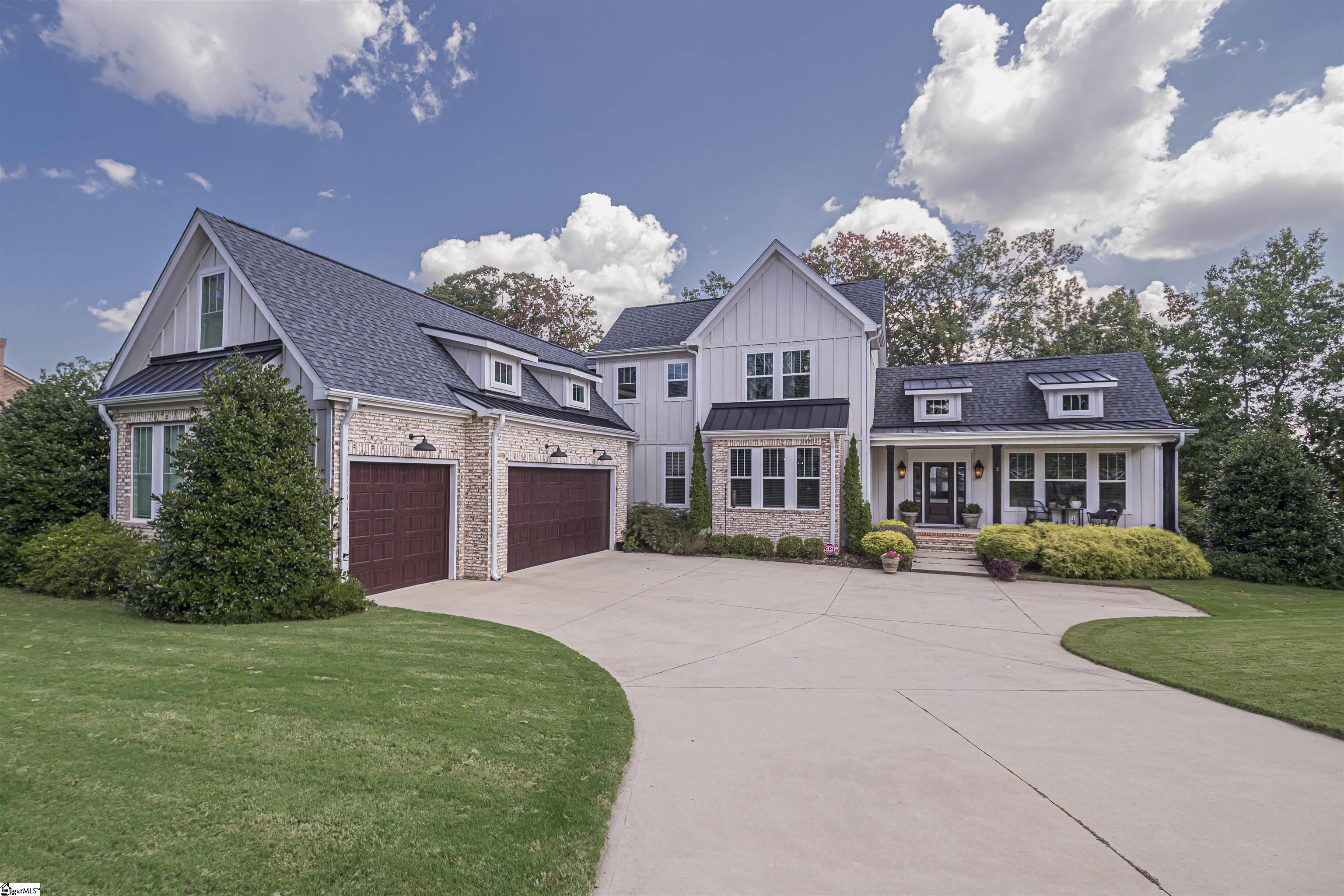 2 Country Squire Court — photo