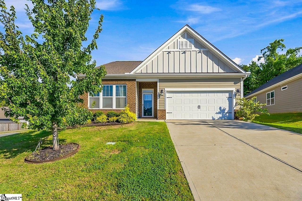 516 Raleighwood Lane — photo