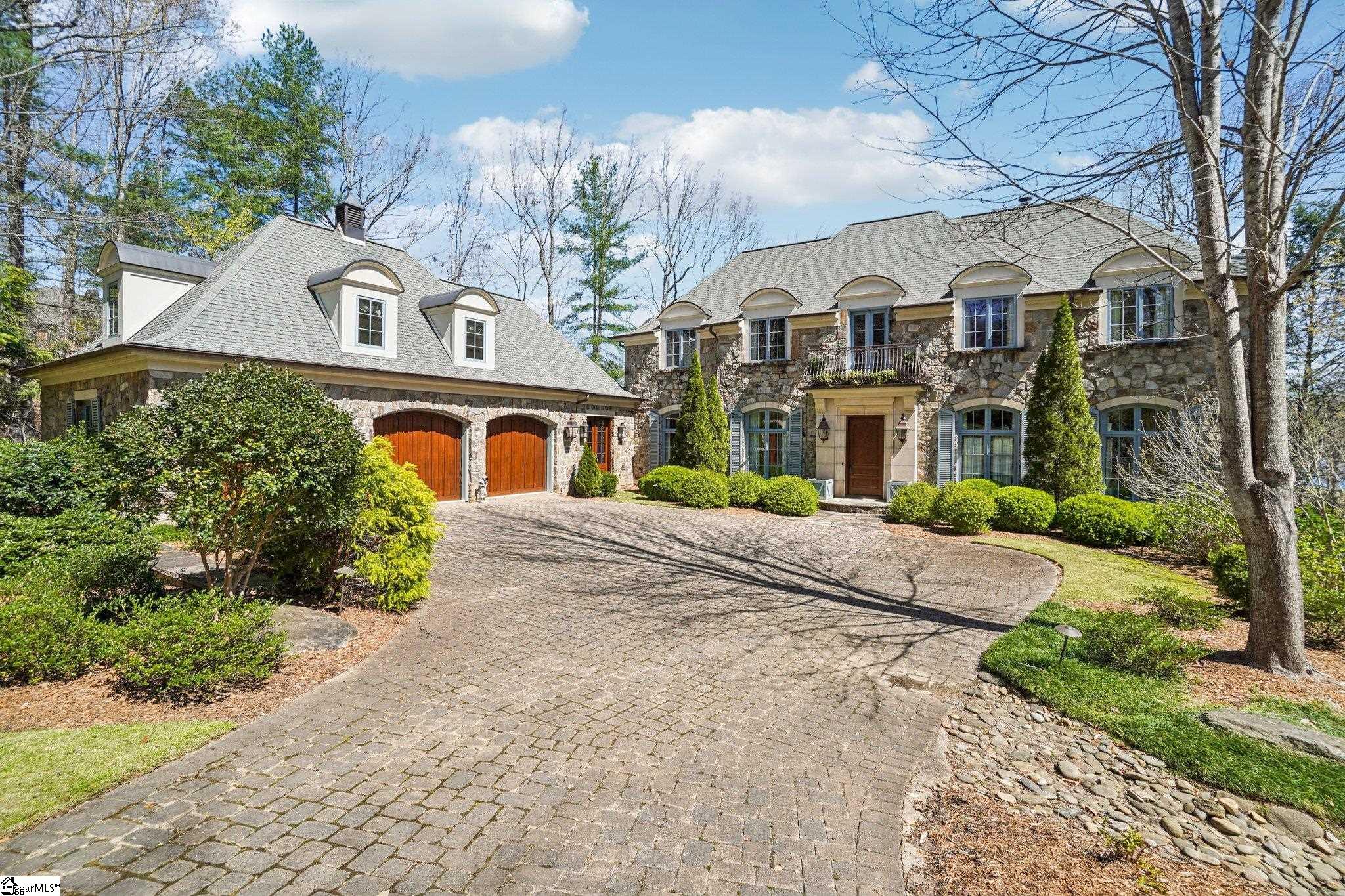304 Club Cove Way — photo