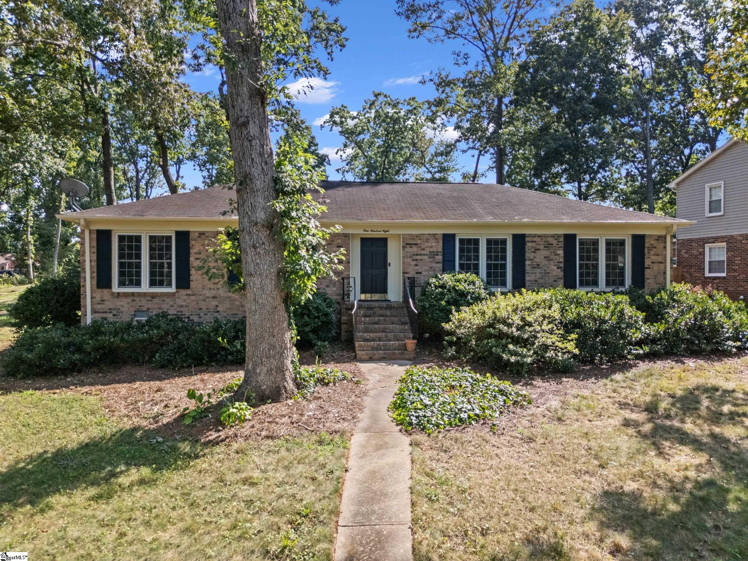 108 Longstreet Drive — photo