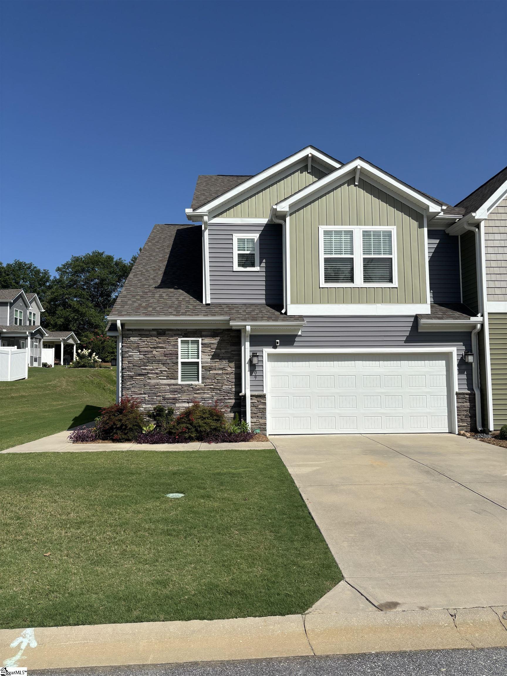 109 Creekhaven Lane — photo