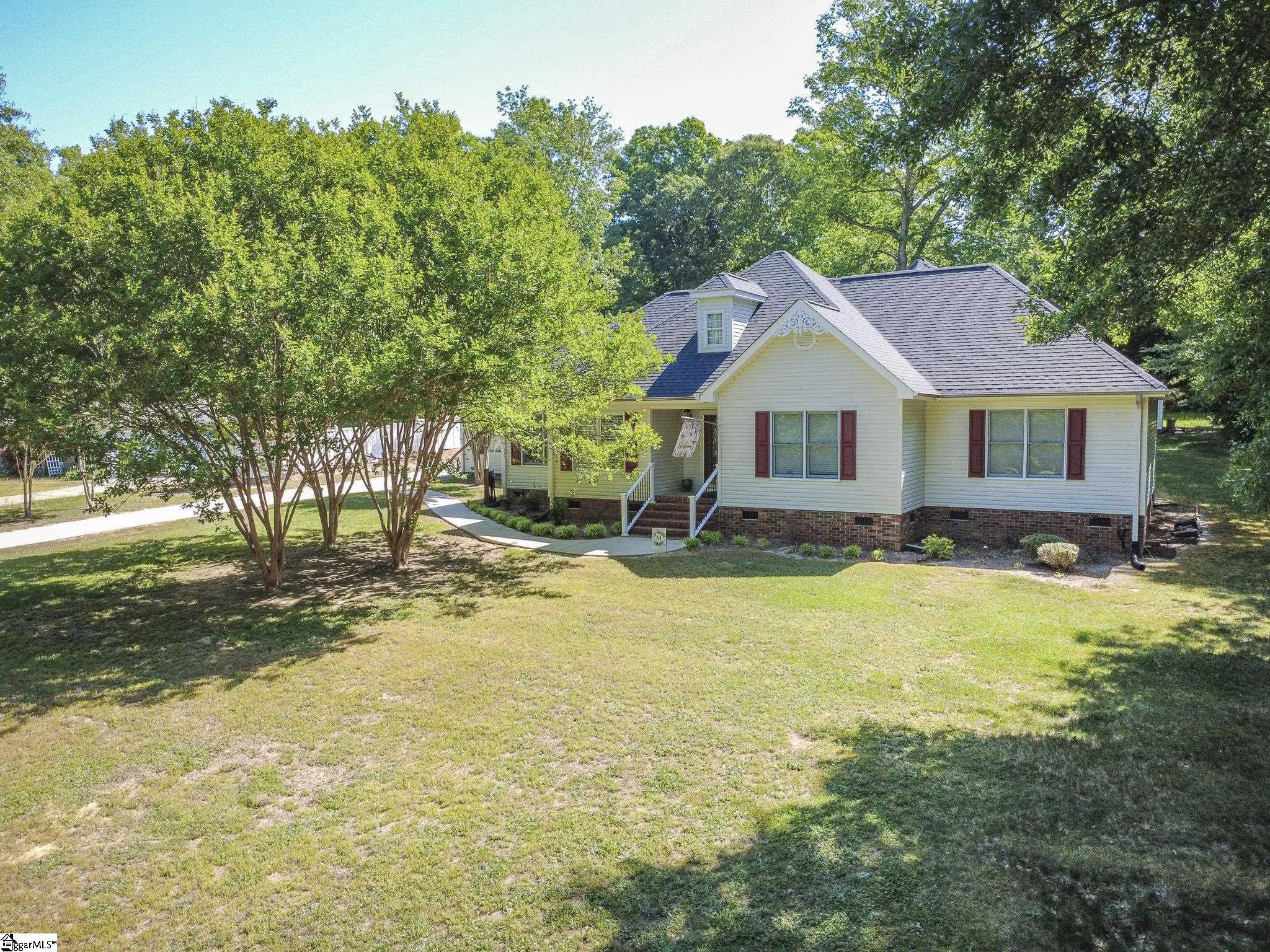 151 Hannah Circle — photo