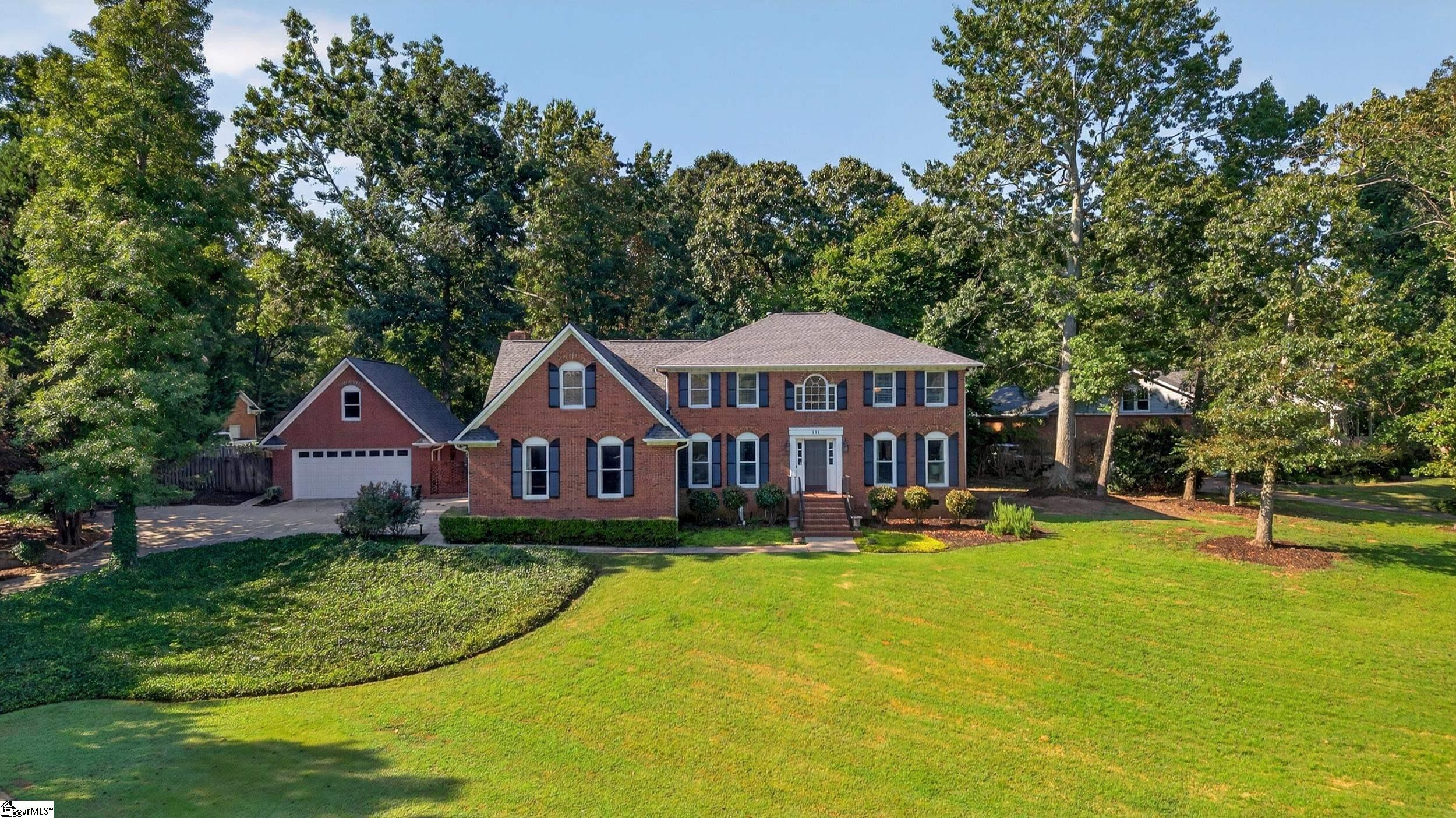 131 Woodridge Drive — photo