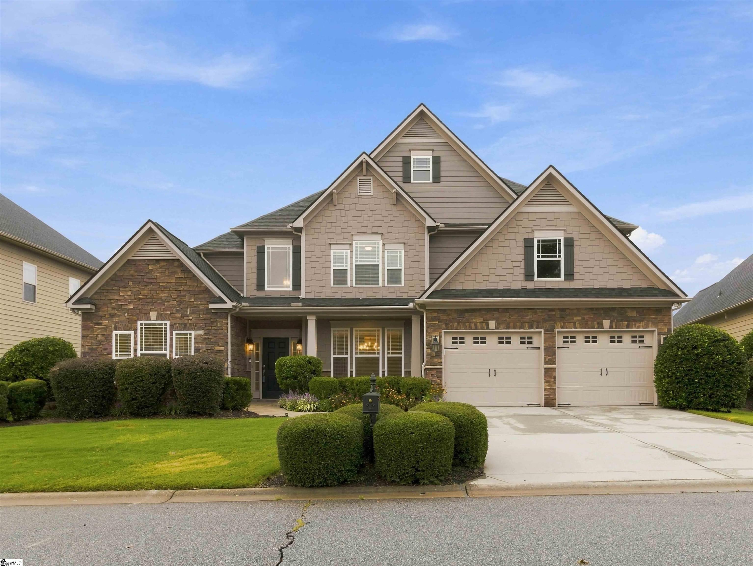 11 Roanoke Hills Court — photo