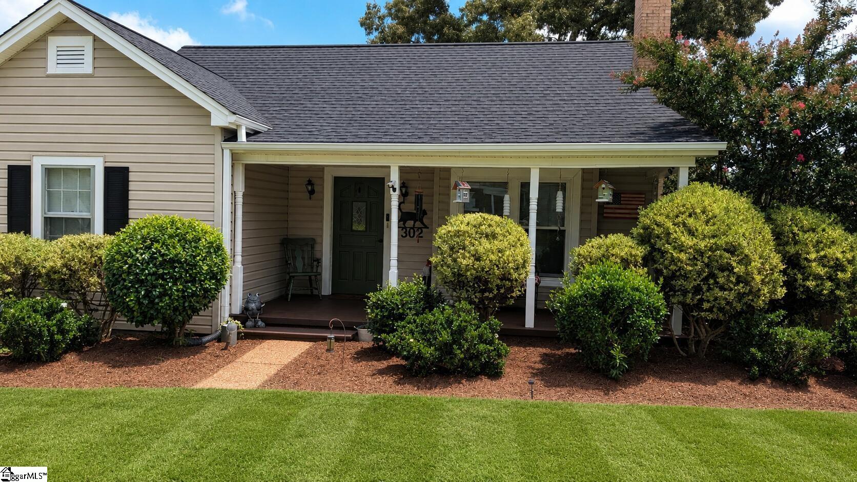 302 Caldwell Street — photo