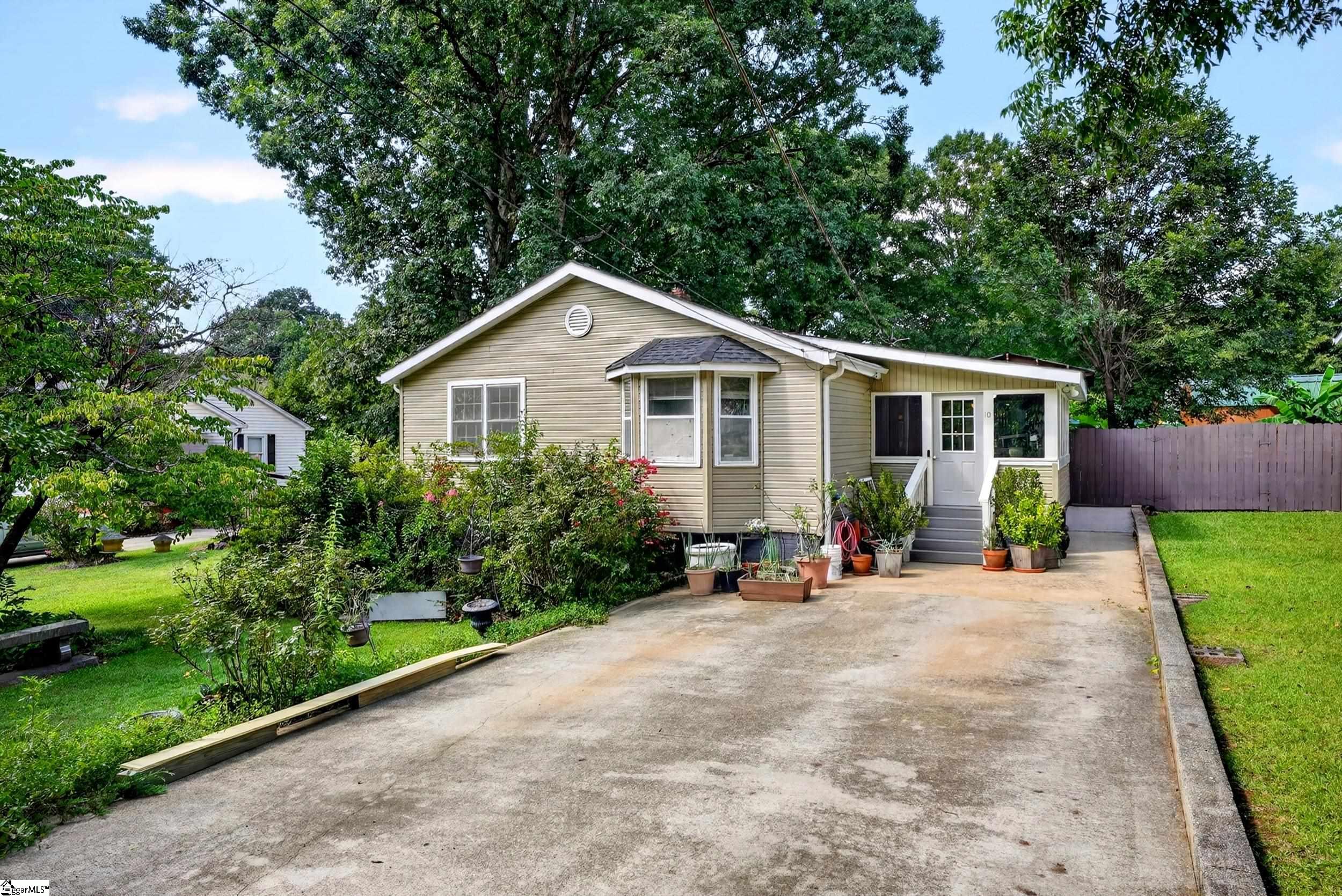10 Westbrook Drive — photo