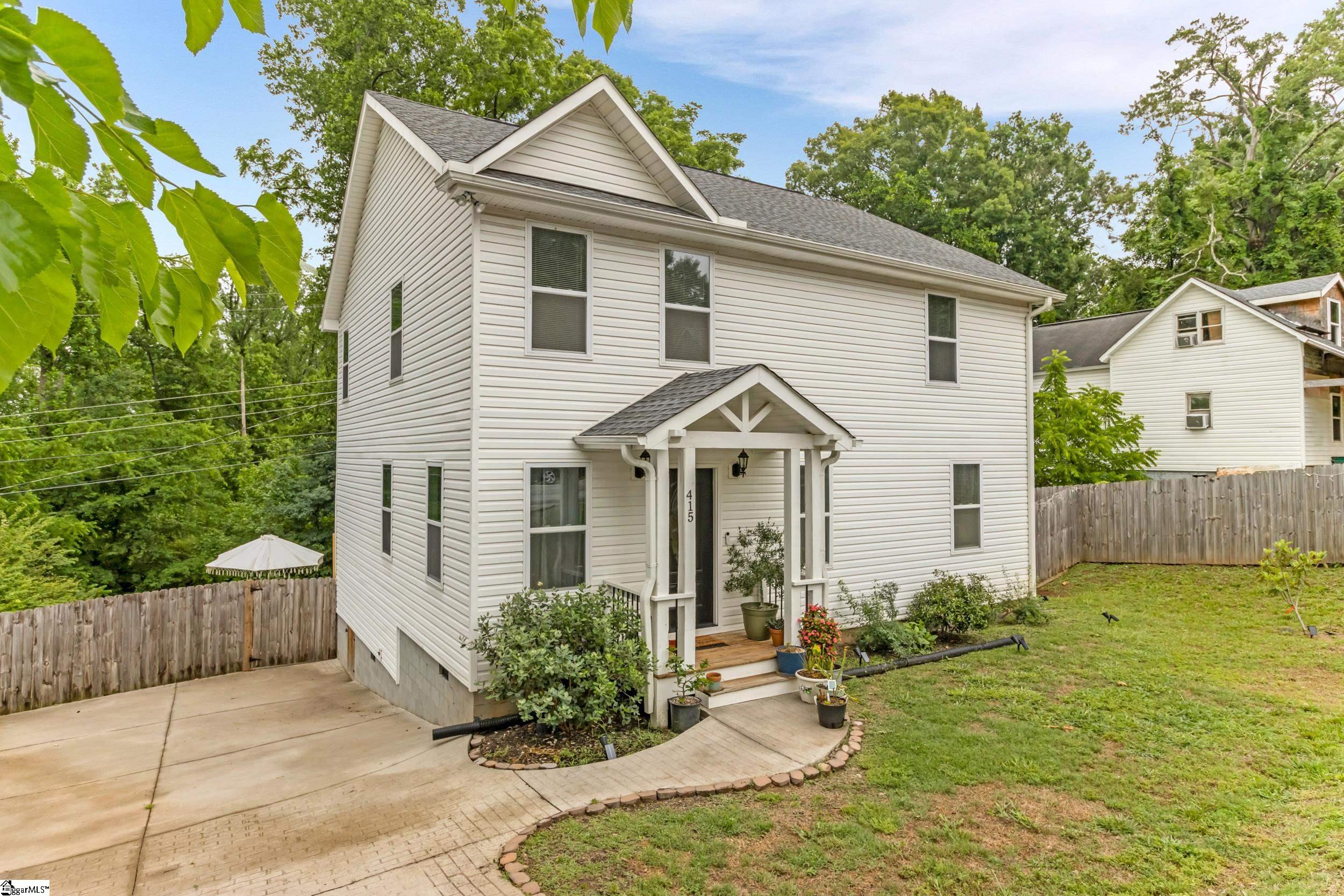 415 Poole Street — photo