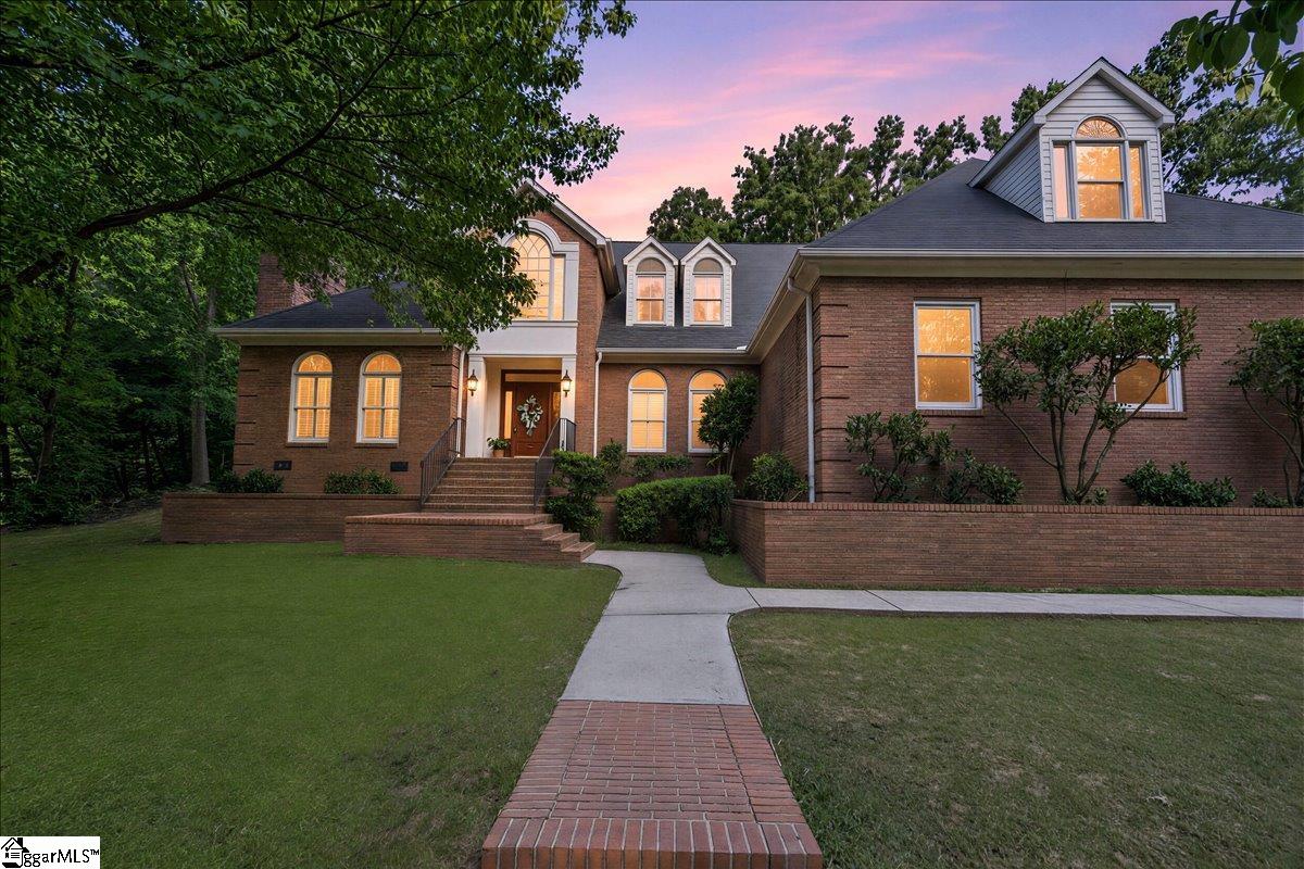 209 Sandstone Drive — photo