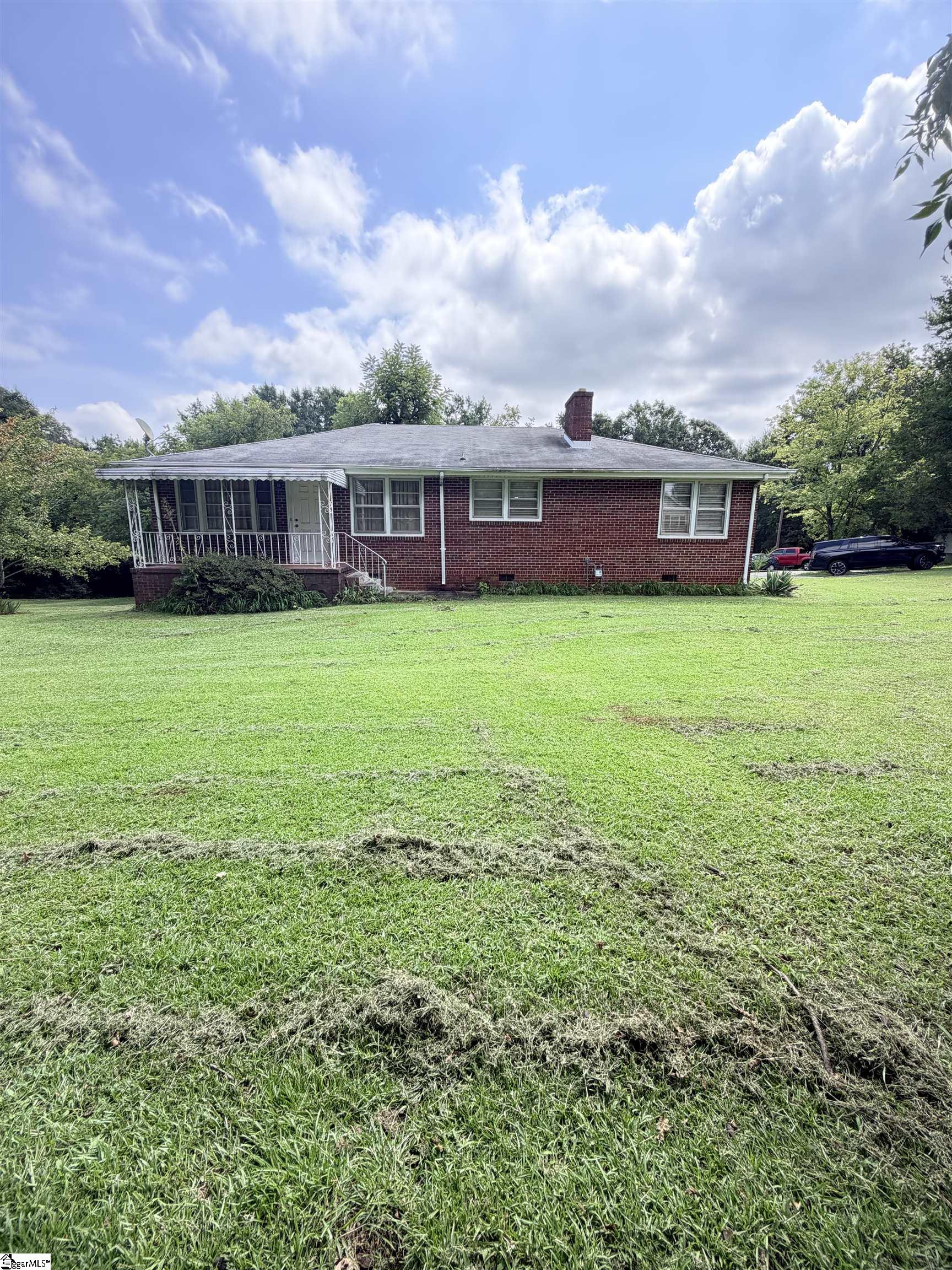 100 Branike Drive — photo