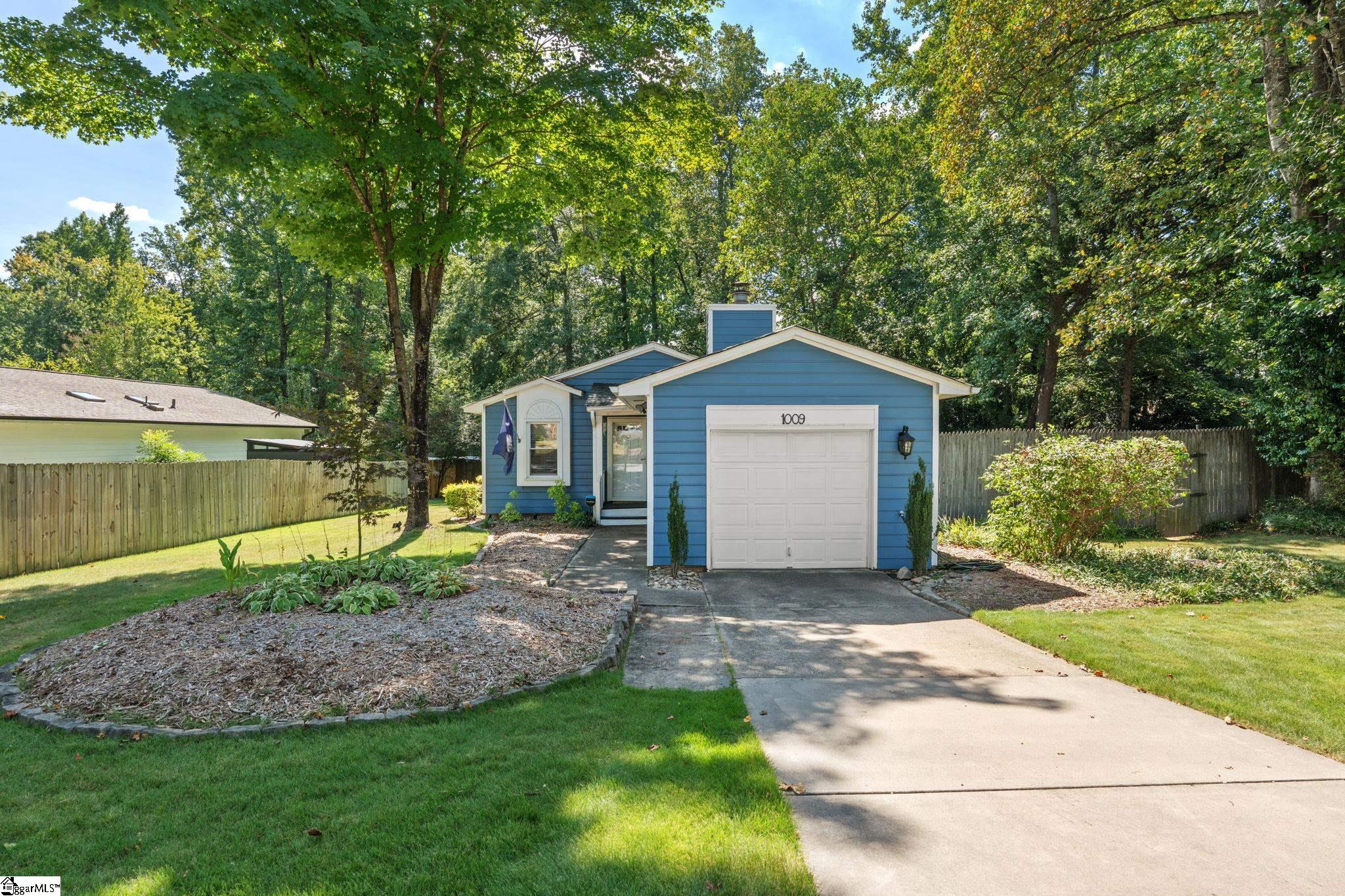 1009 Summit Drive — photo