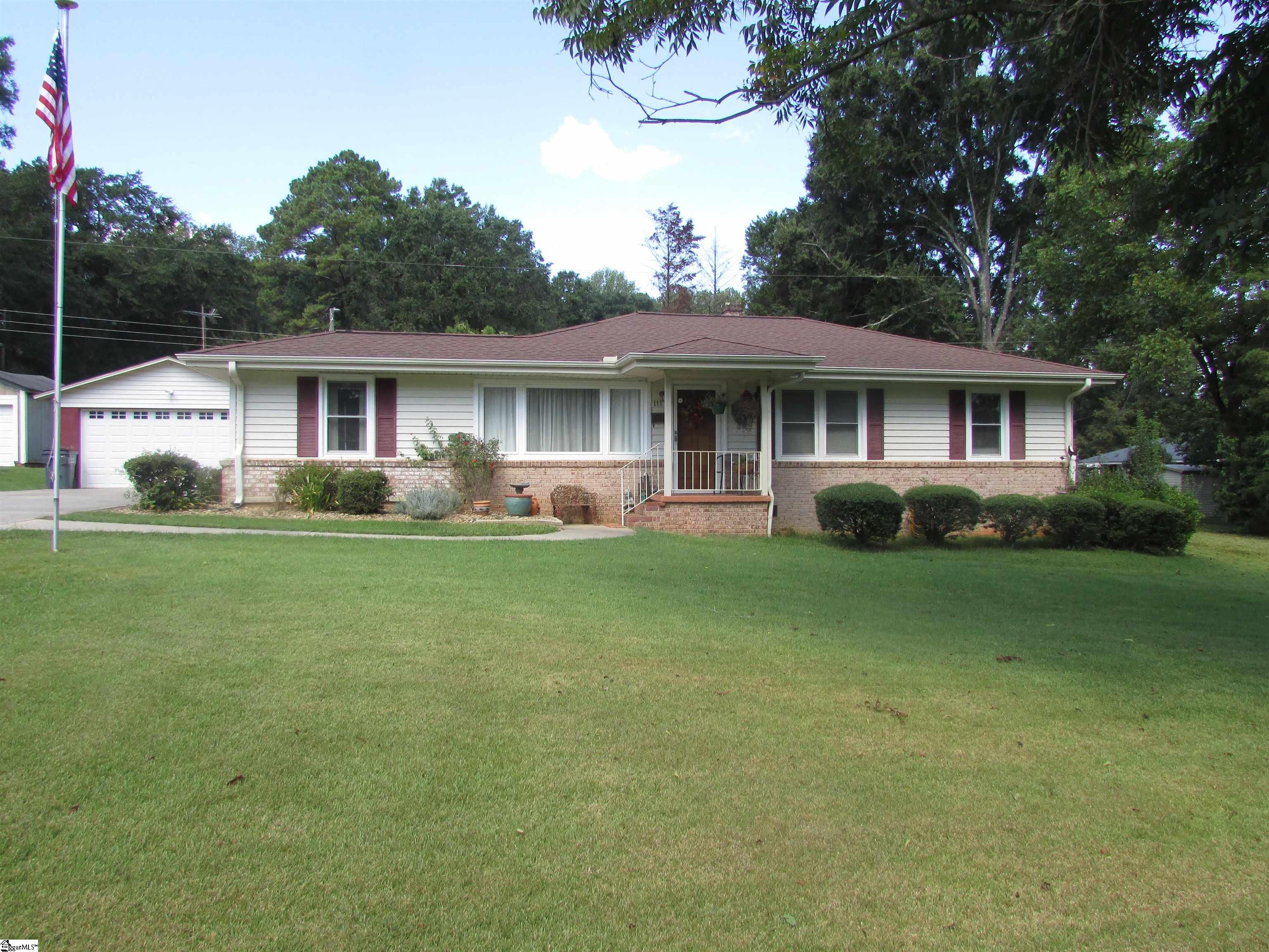 111 Forest Drive — photo